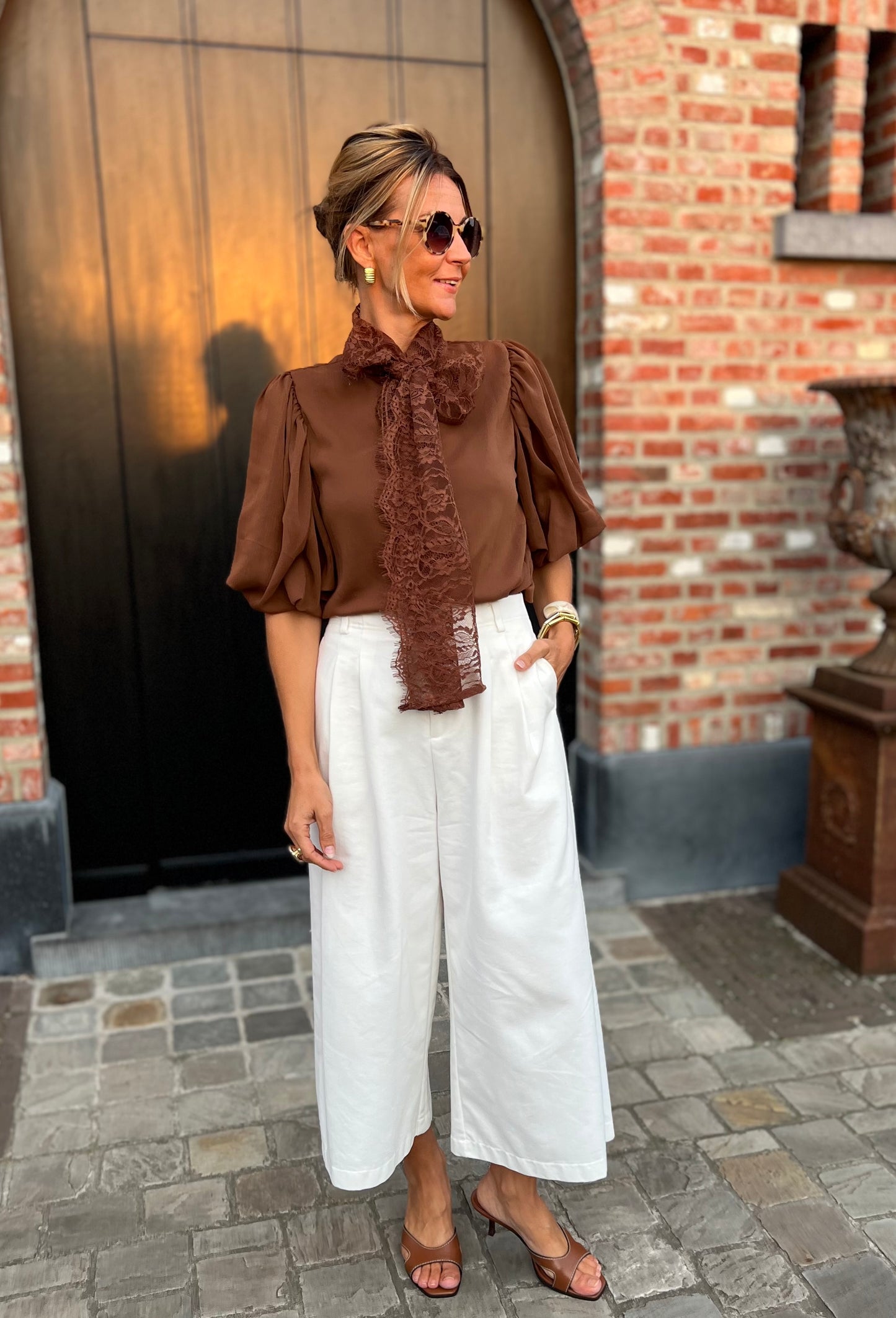 ELEGANCE LACE BLOUSE
