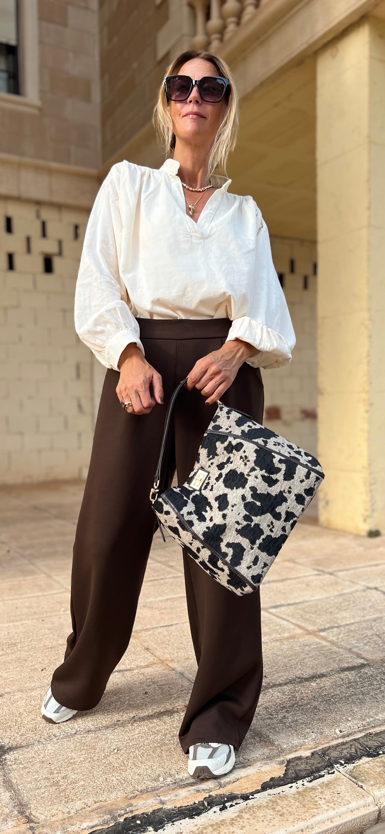 COW BAG BLACK
