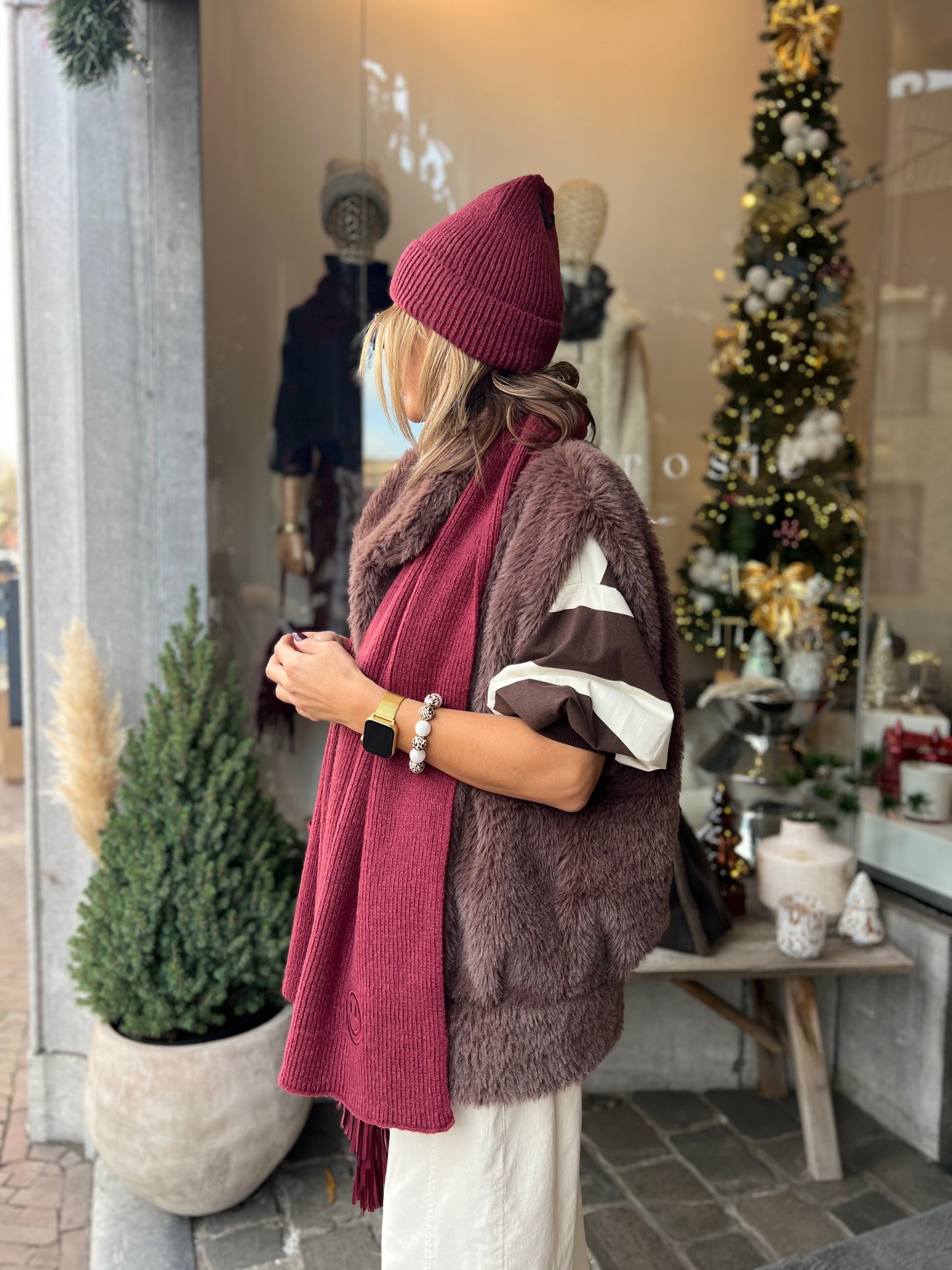 BEANIE BURGUNDY (gift idea π)