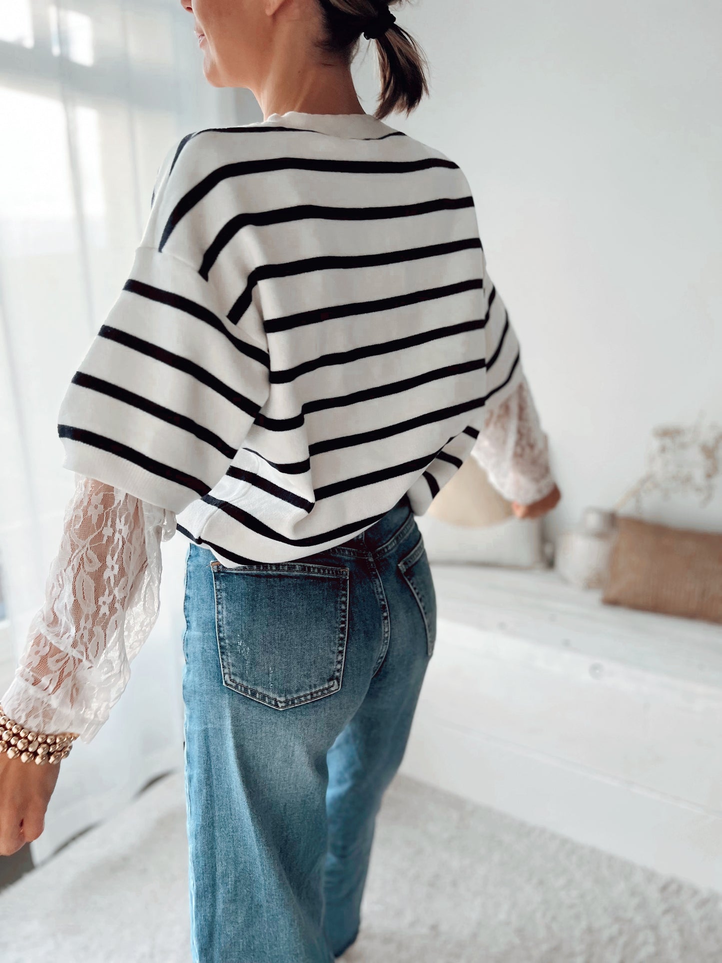 STRIPE LACE SHIRT