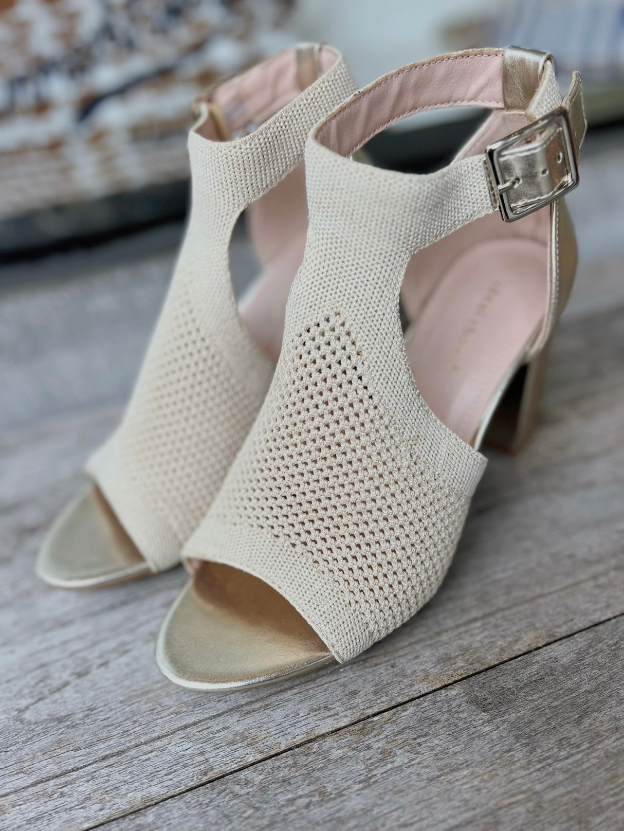 HEELS GOLD