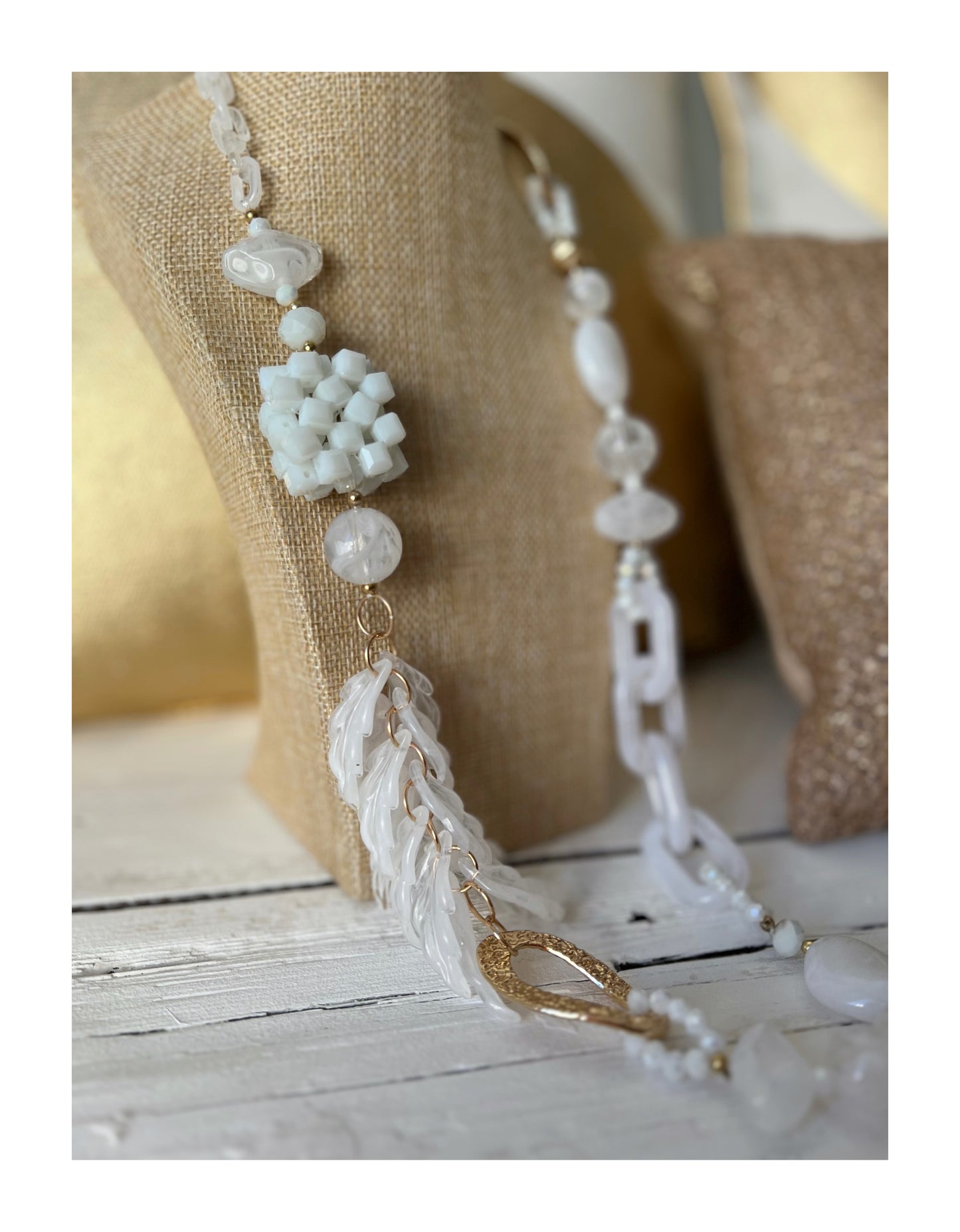 KETTING WIT