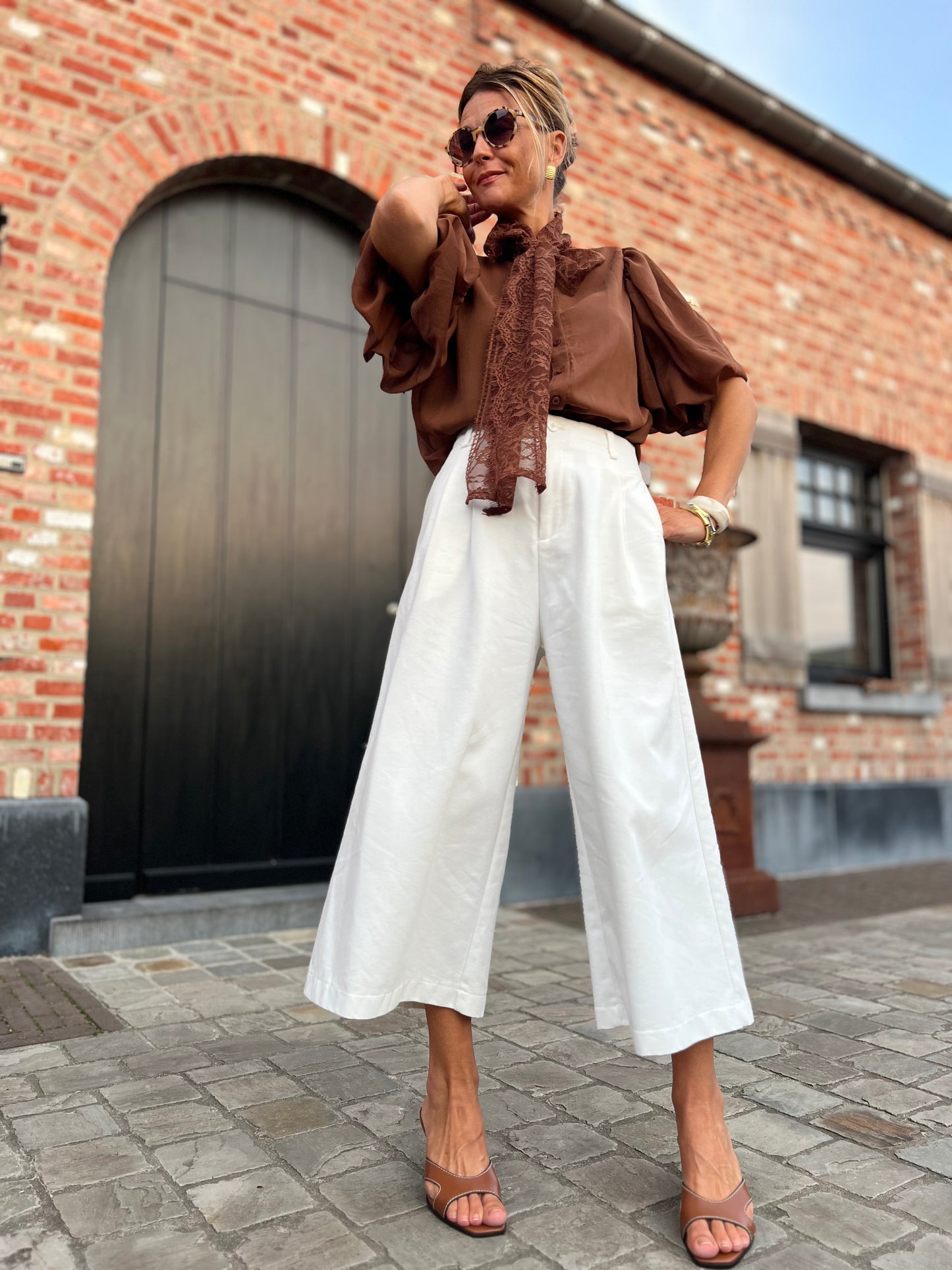 ELEGANCE LACE BLOUSE