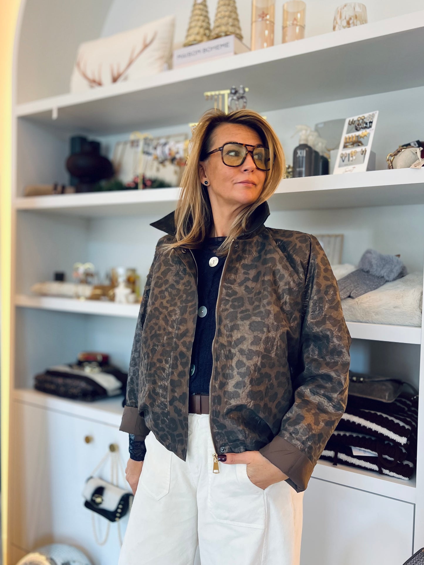 SOFT METALLIC LÉO BOMBER JACKET