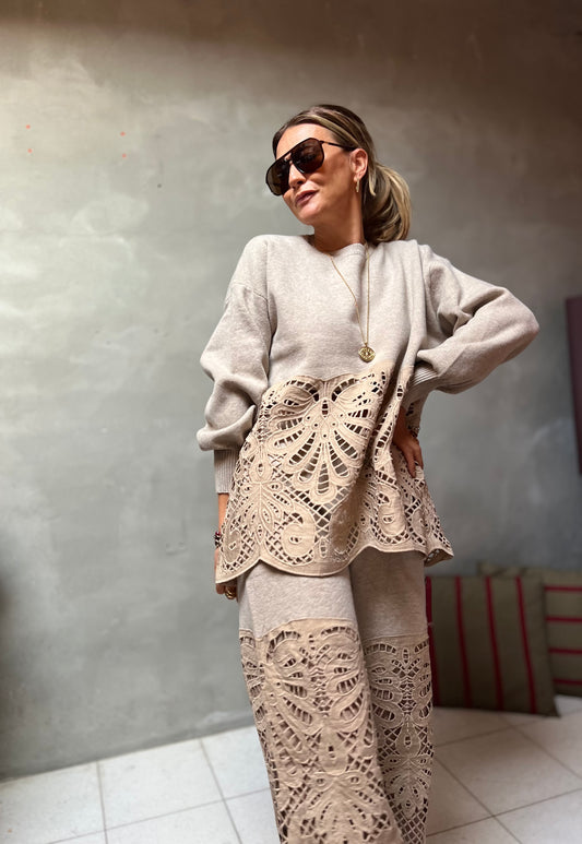 SAND LACE 2-PIECE SET