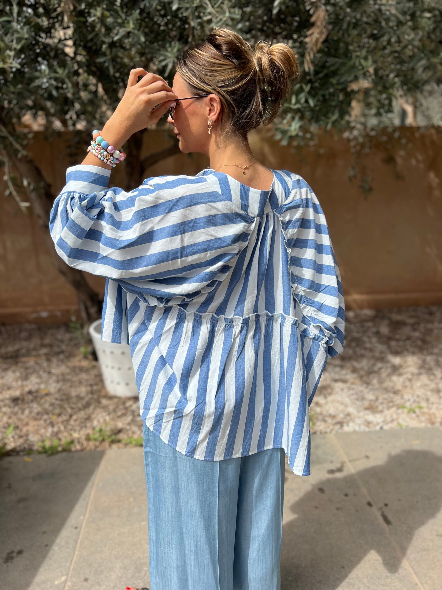 FÉZ RUFFLE BACK BLOUSE