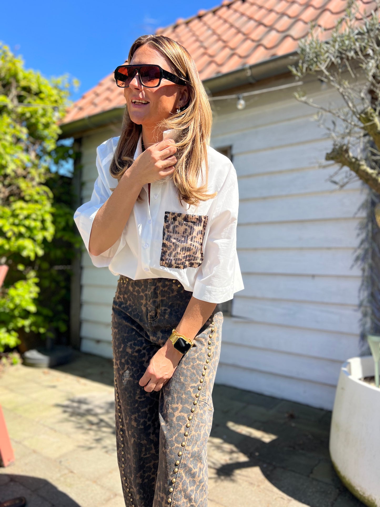 WHITE SEQUIN ANIMAL BLOUSE