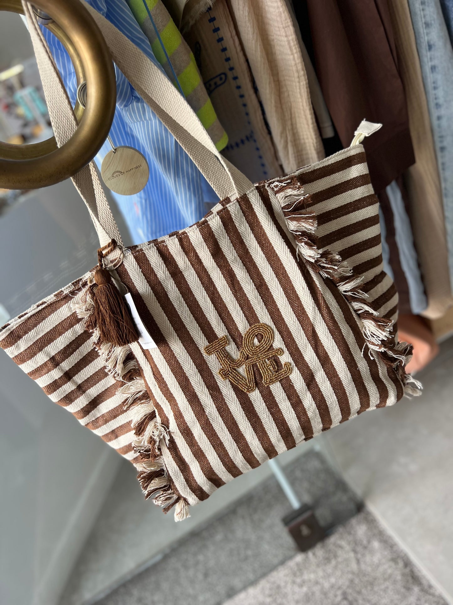 SHOPPER