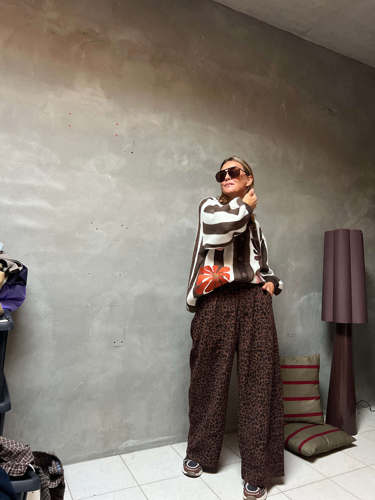 BROWN BLOOM CARDIGAN