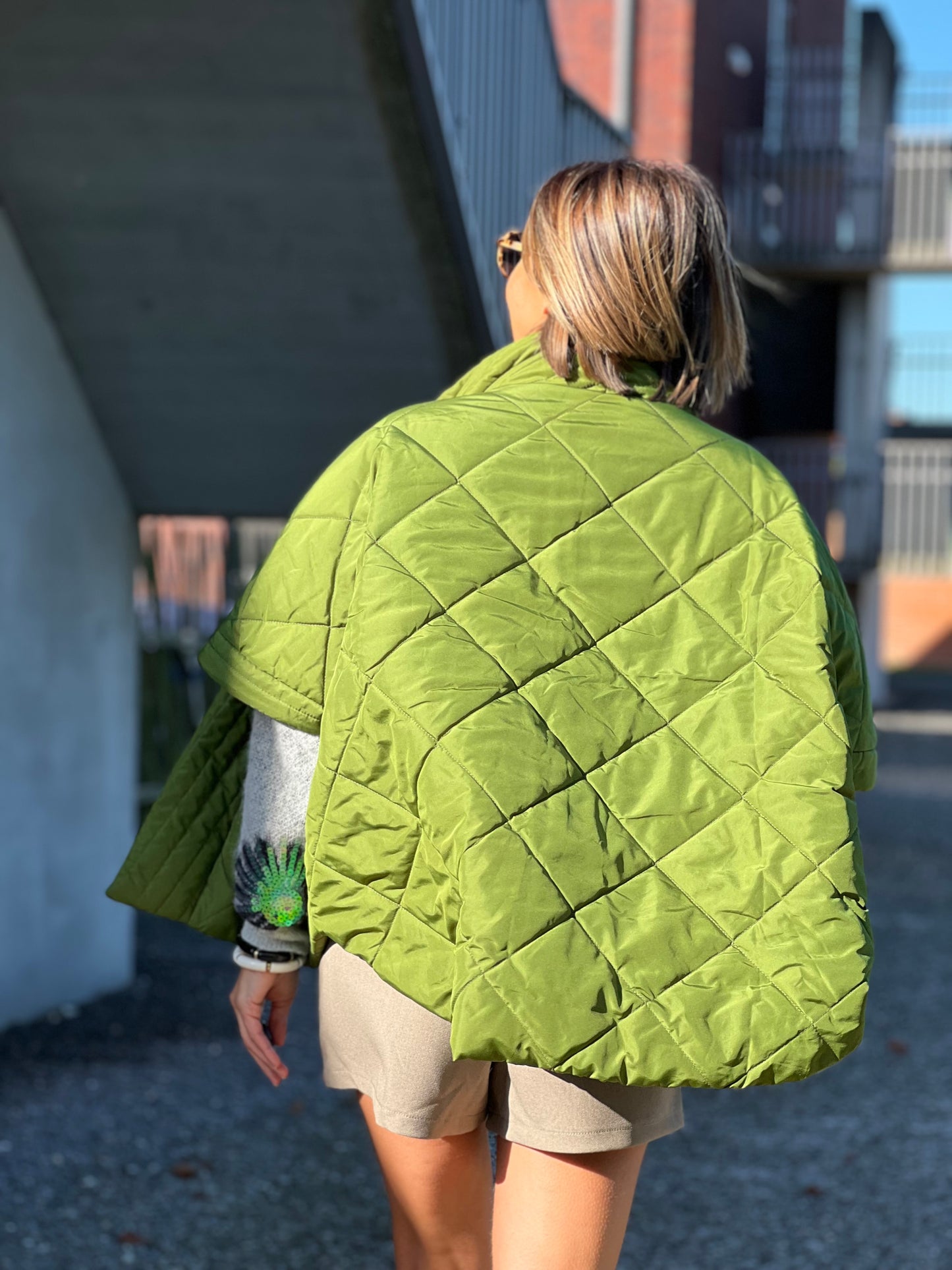 PADDED PONCHO GILET GREEN