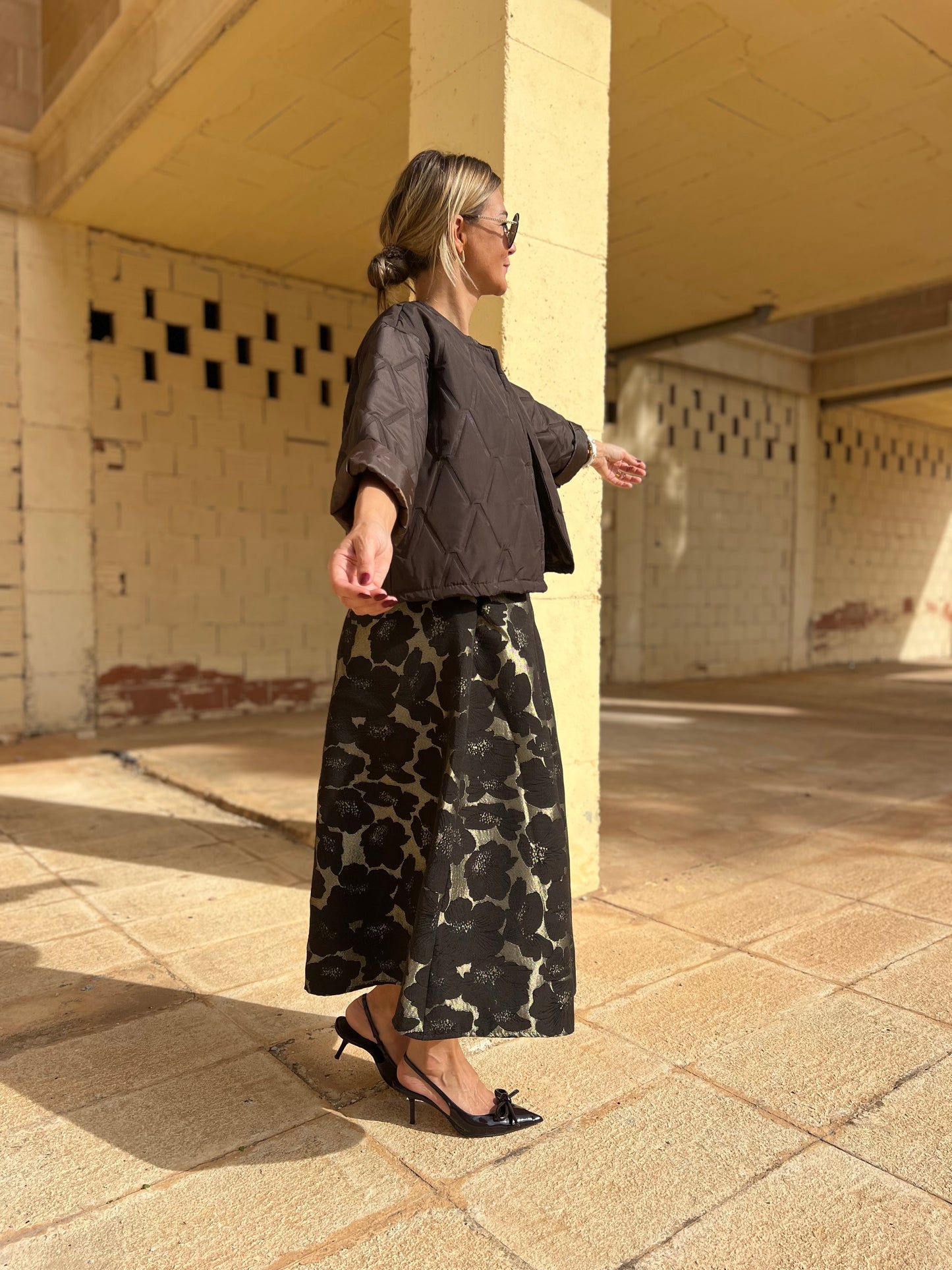 FLORAL JACQUARD MIDI SKIRT