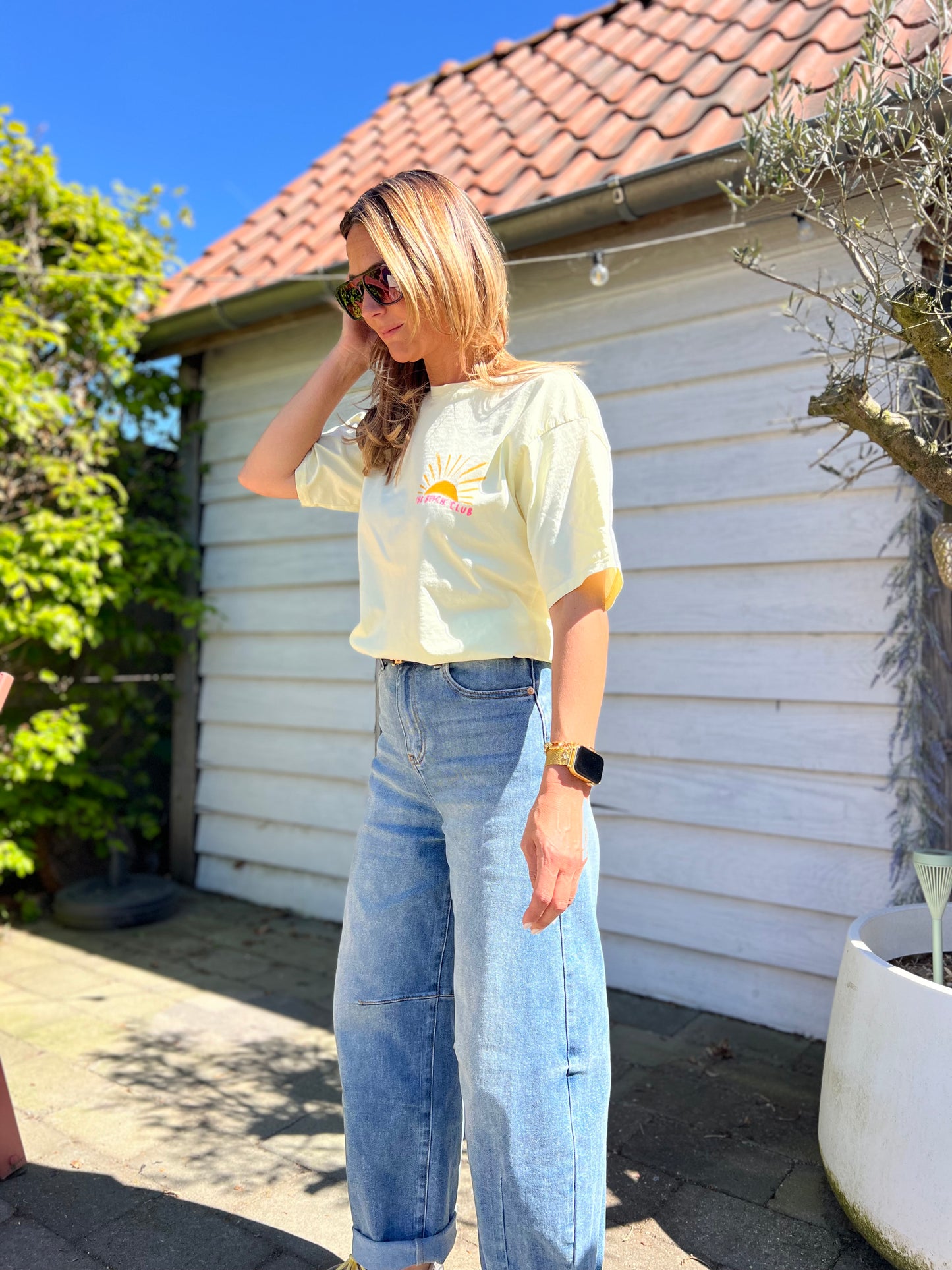 BEACH CLUB T-SHIRT YELLOW