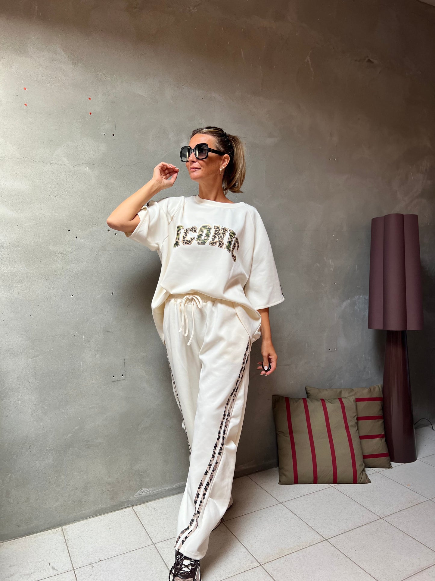 ICONIC SWEAT PANTS