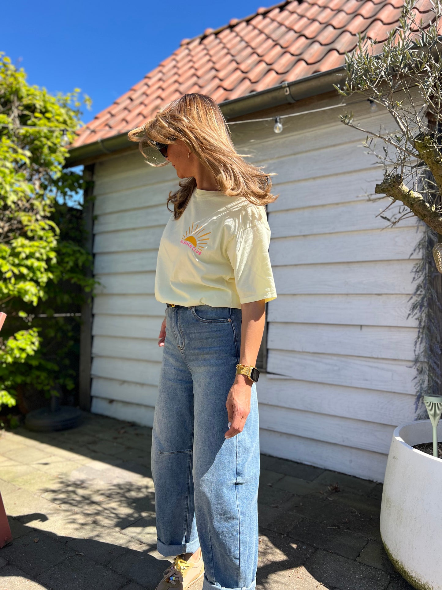 BEACH CLUB T-SHIRT YELLOW