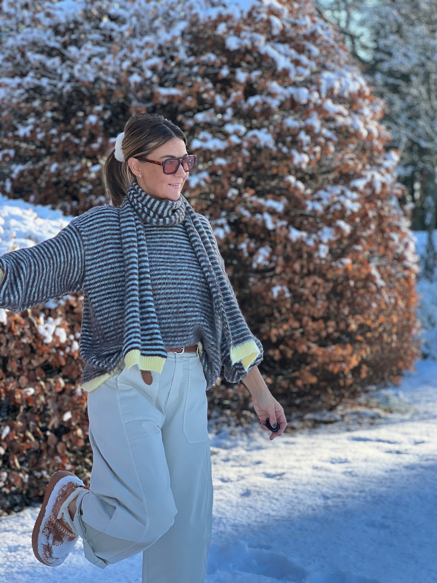 MOIJA PULL & SJAAL bruin/blauw