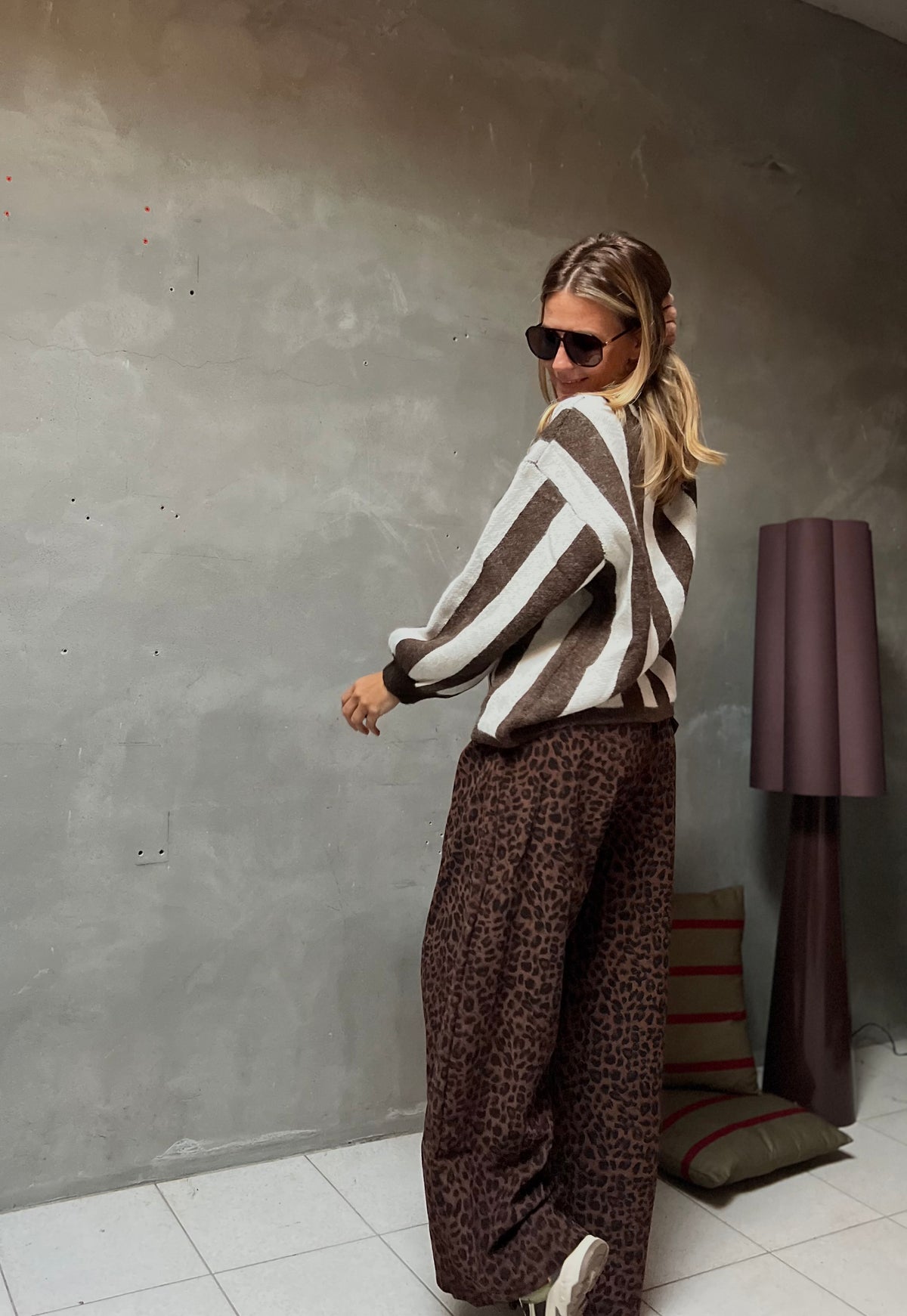 BROWN BLOOM CARDIGAN
