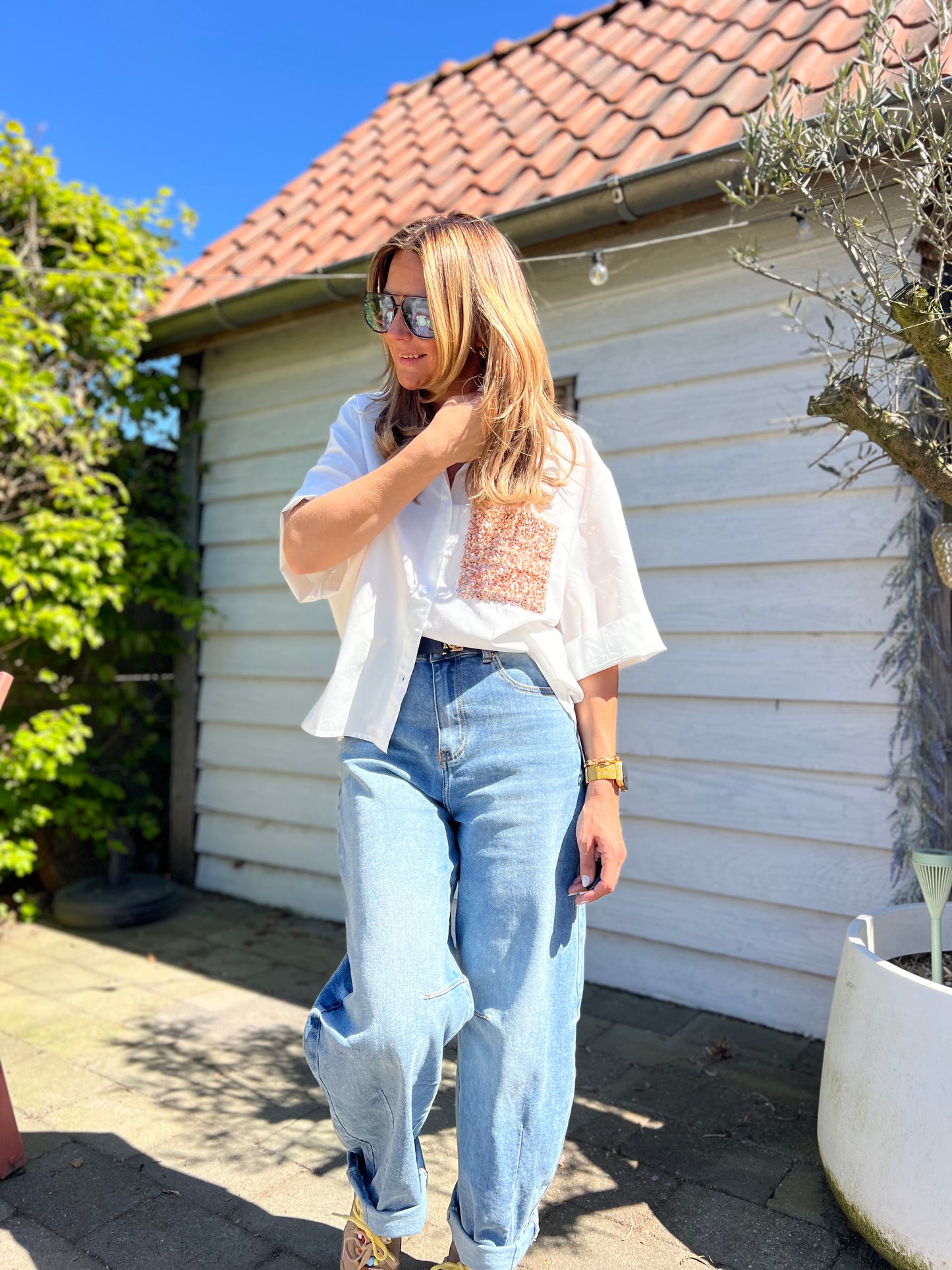 WHITE SEQUIN GOLD BLOUSE
