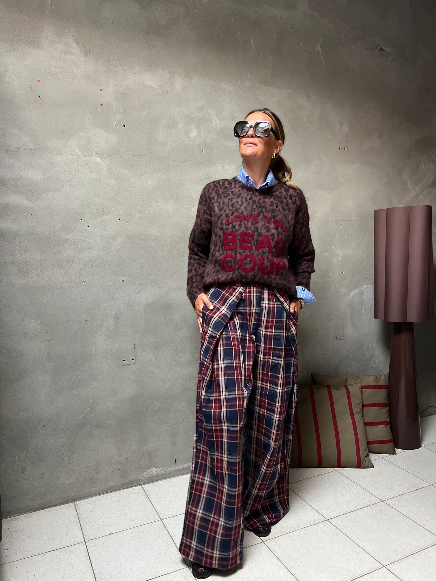 LY BEAUCOUP PULL