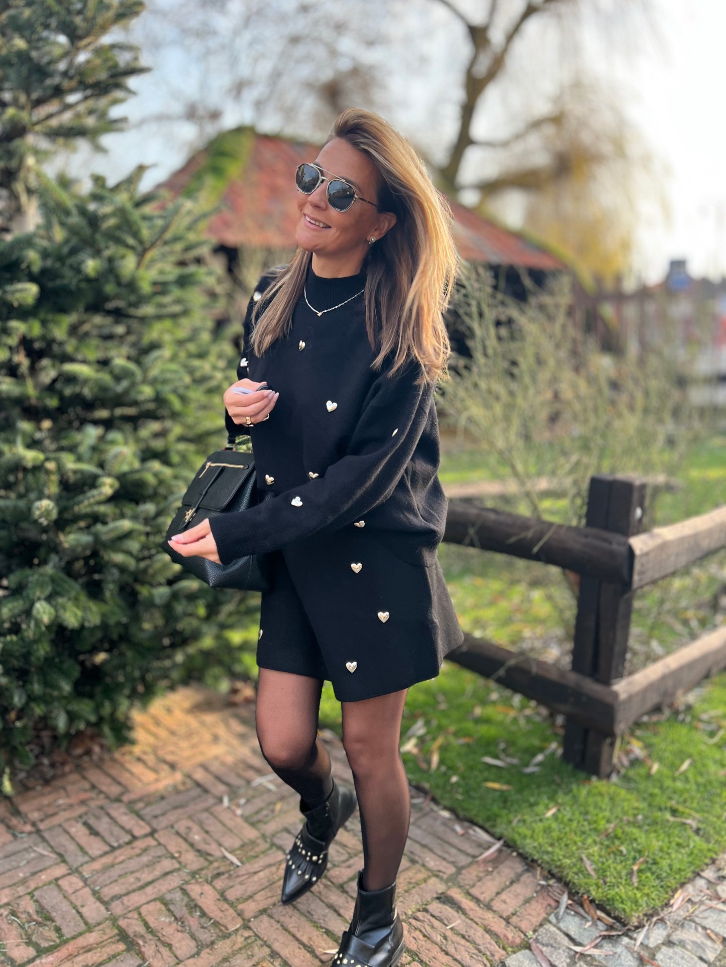 WISHFULL HEARTS PULL