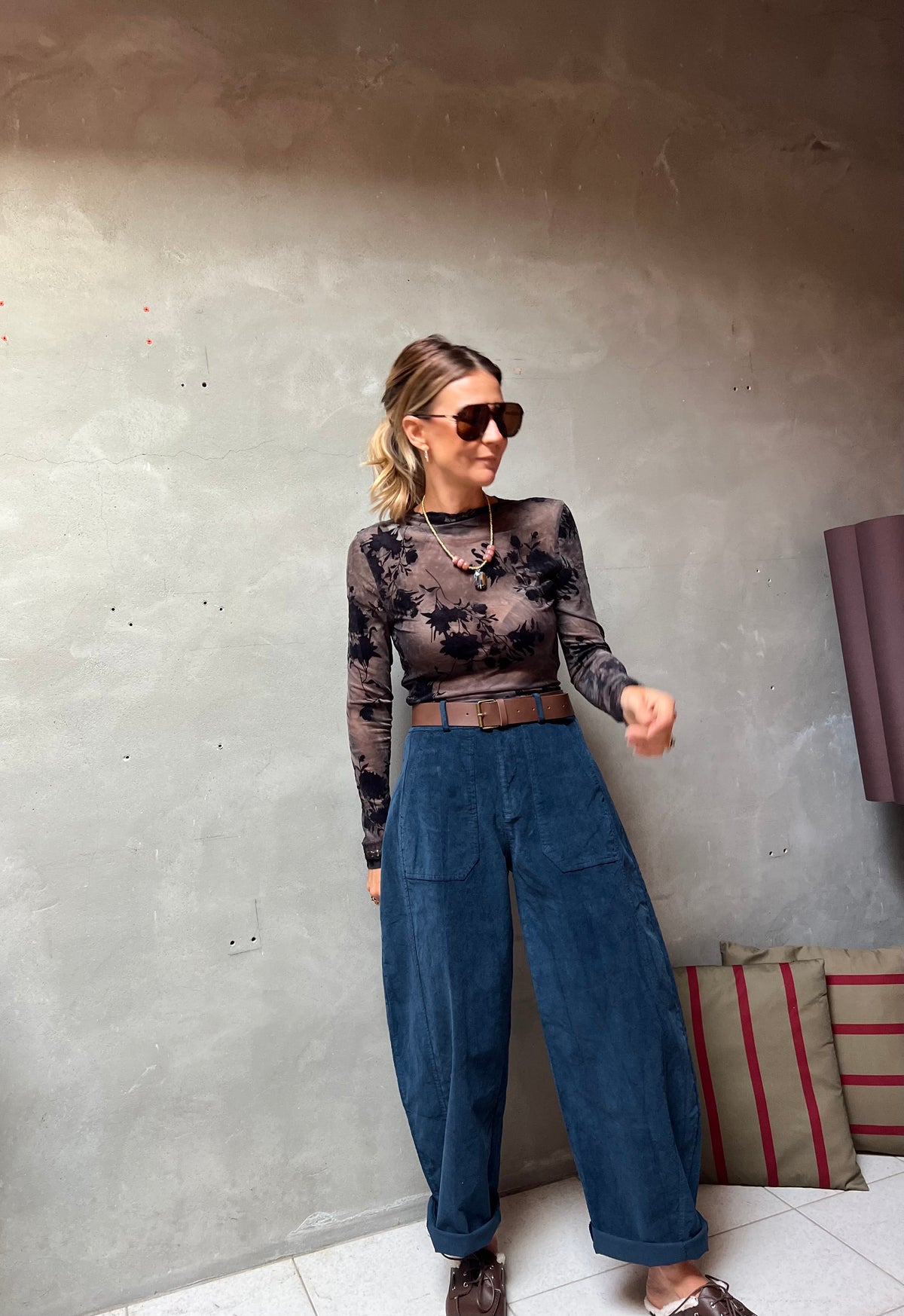 TOP BLACK