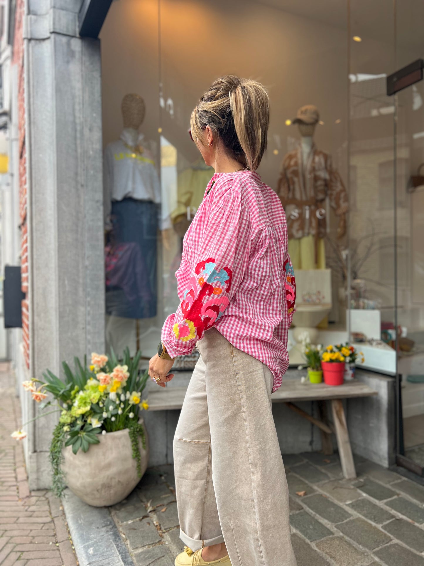 SAND WASHED BARREL JEANS I’m back 🤩