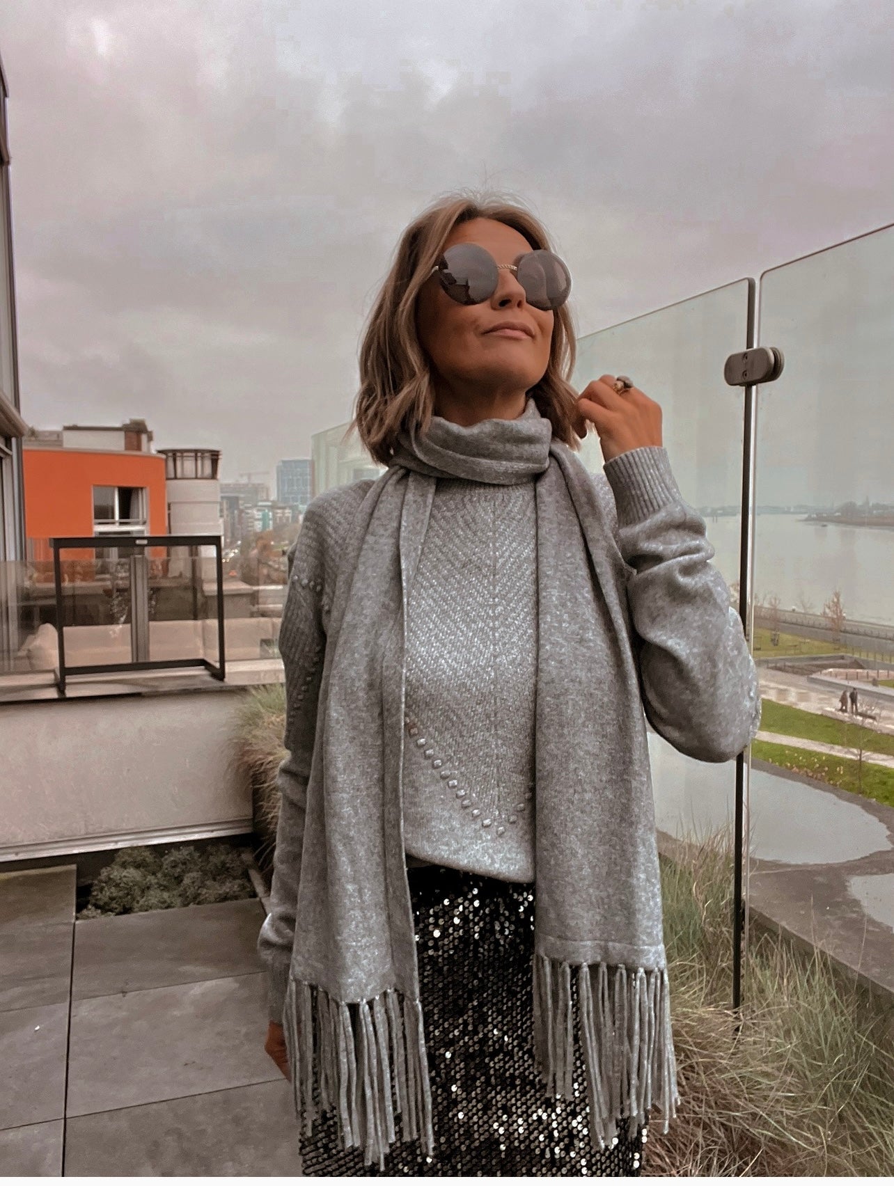 MARLIES GREY PULL MET SJAAL