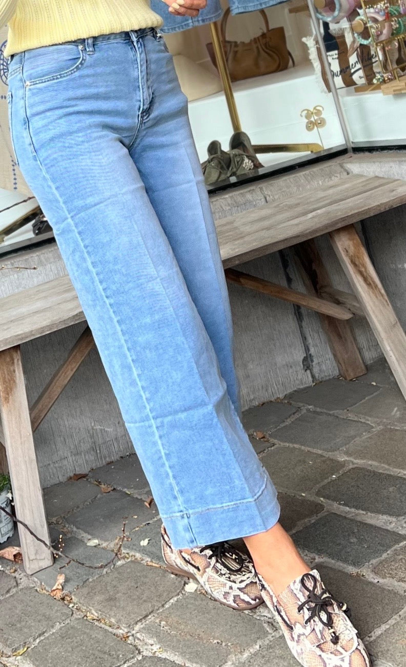 GIO JEANS