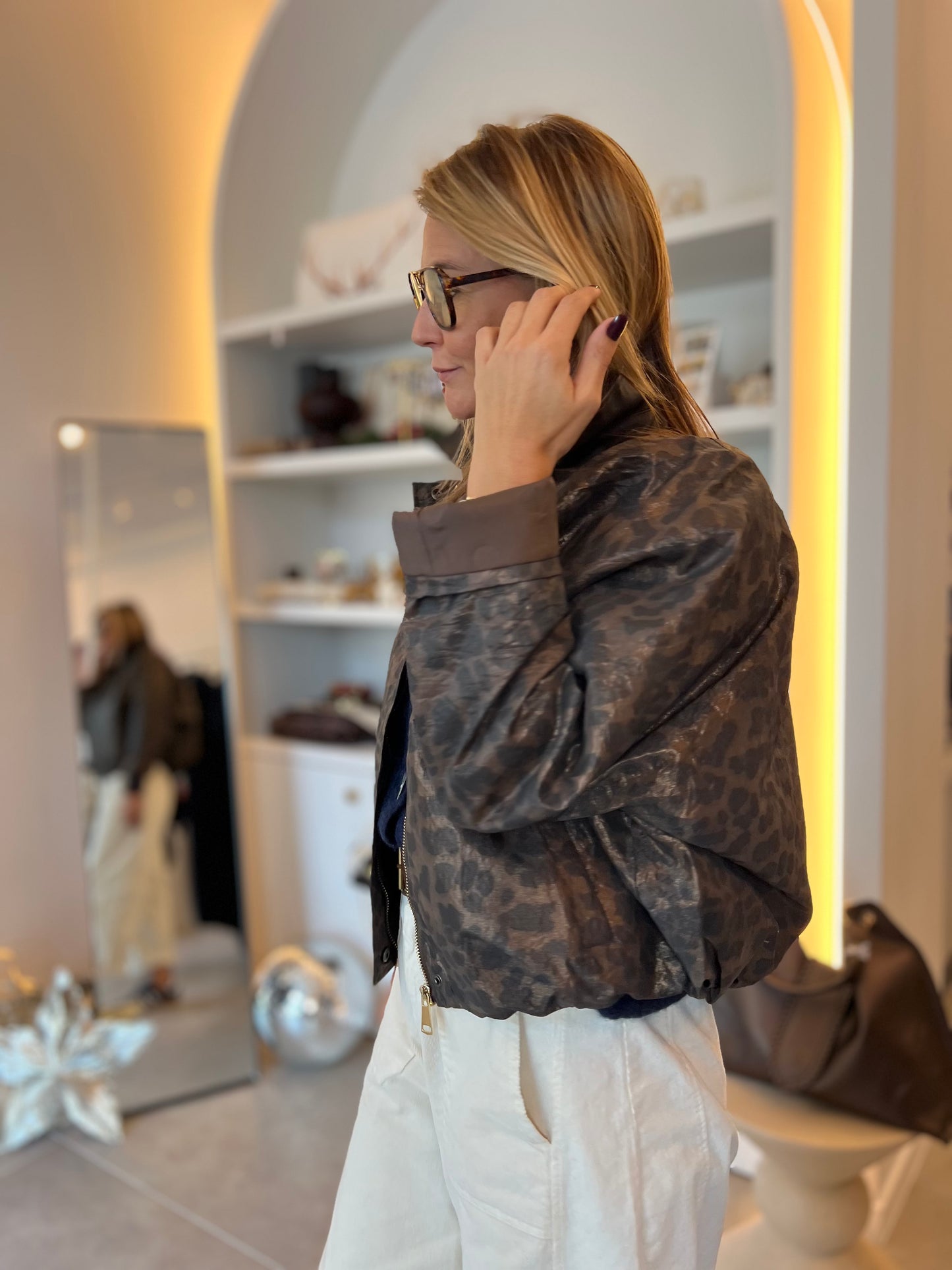 SOFT METALLIC LÉO BOMBER JACKET