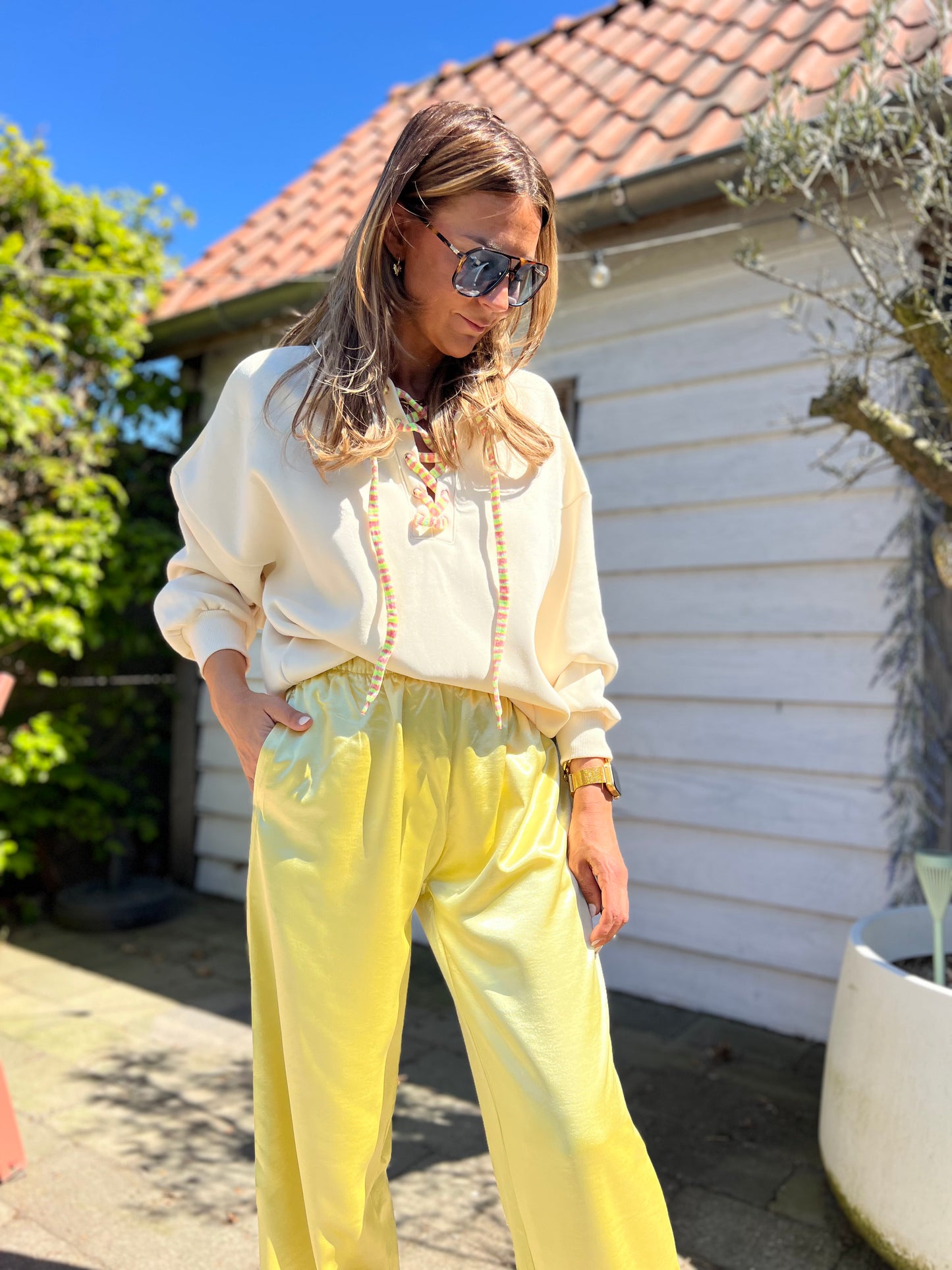 FLOWY SATIN PANTS YELLOW