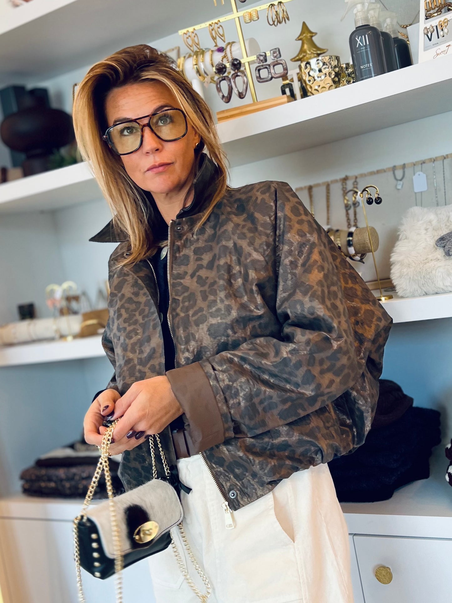 SOFT METALLIC LÉO BOMBER JACKET