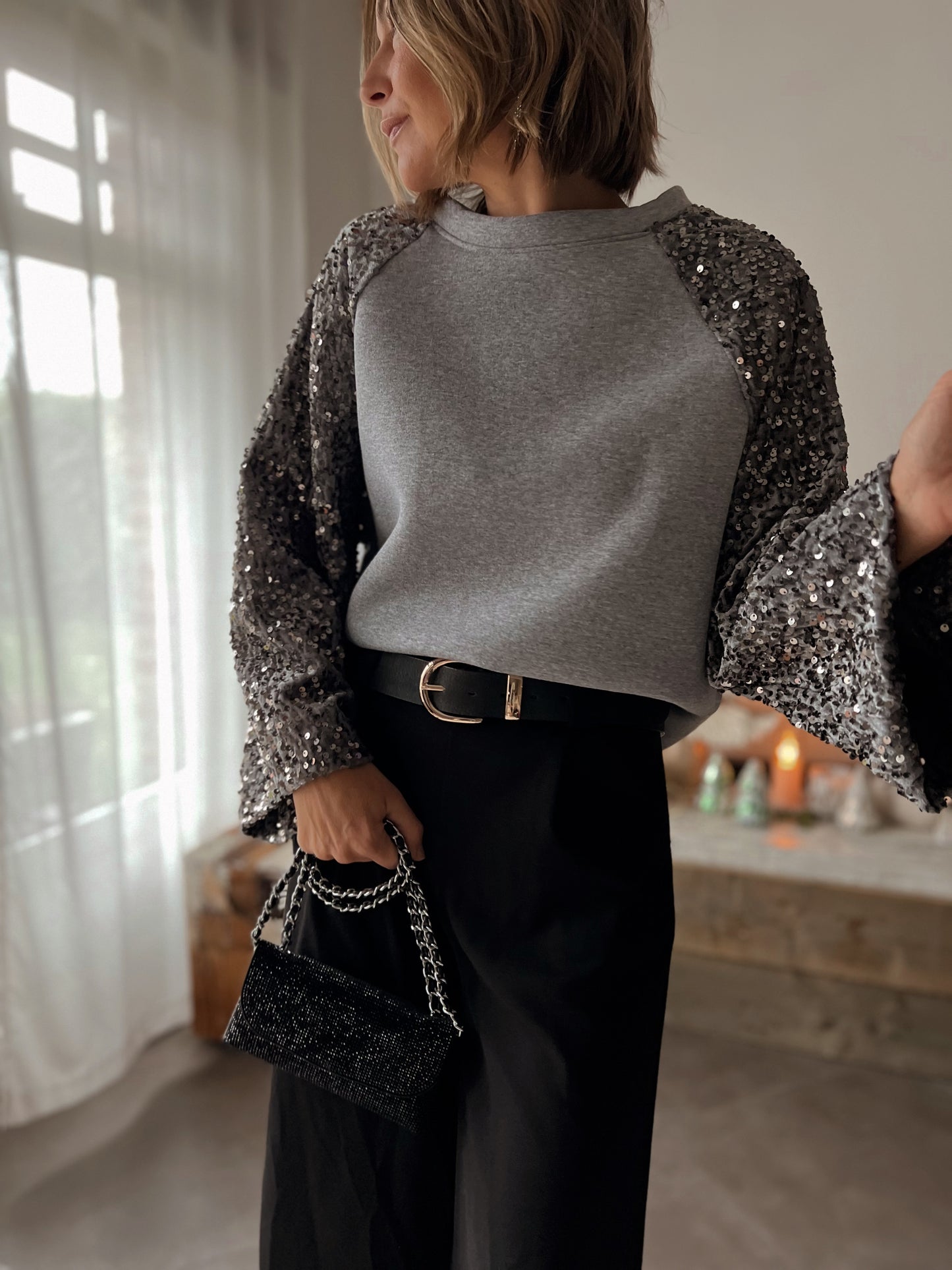 THE WISHLIST WIDESLEEVE PULL GREY