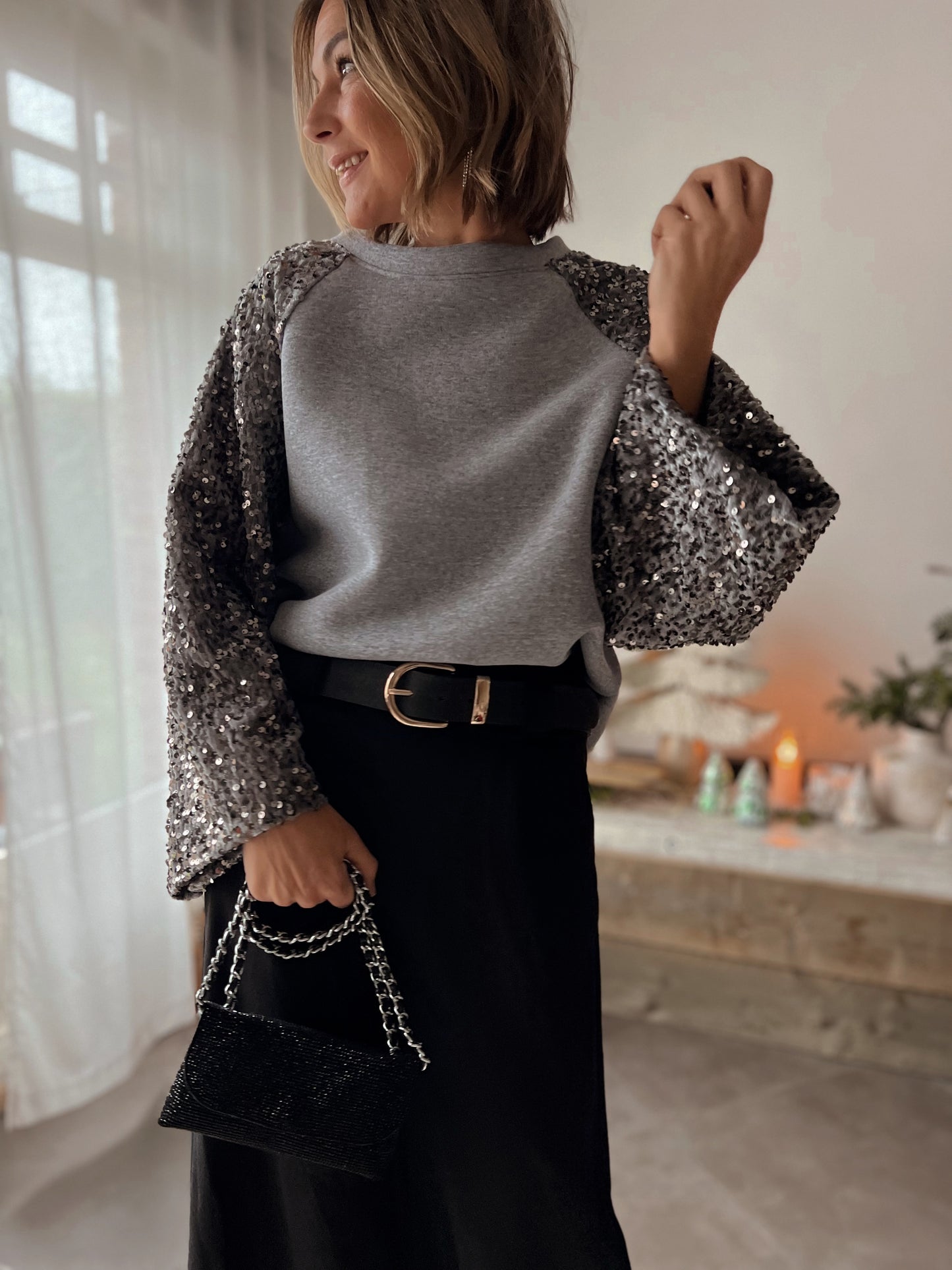 THE WISHLIST WIDESLEEVE PULL GREY