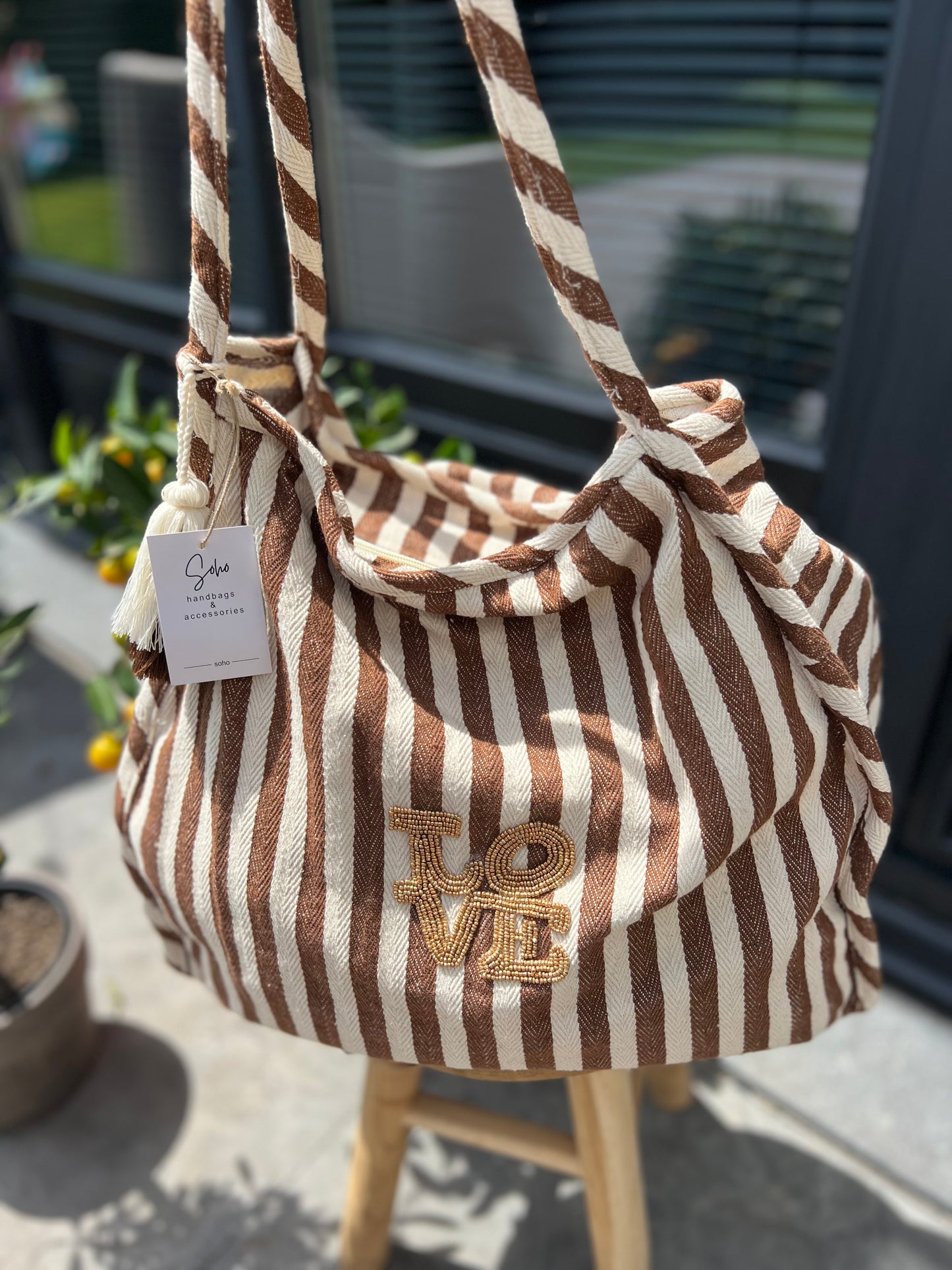 SHOPPER