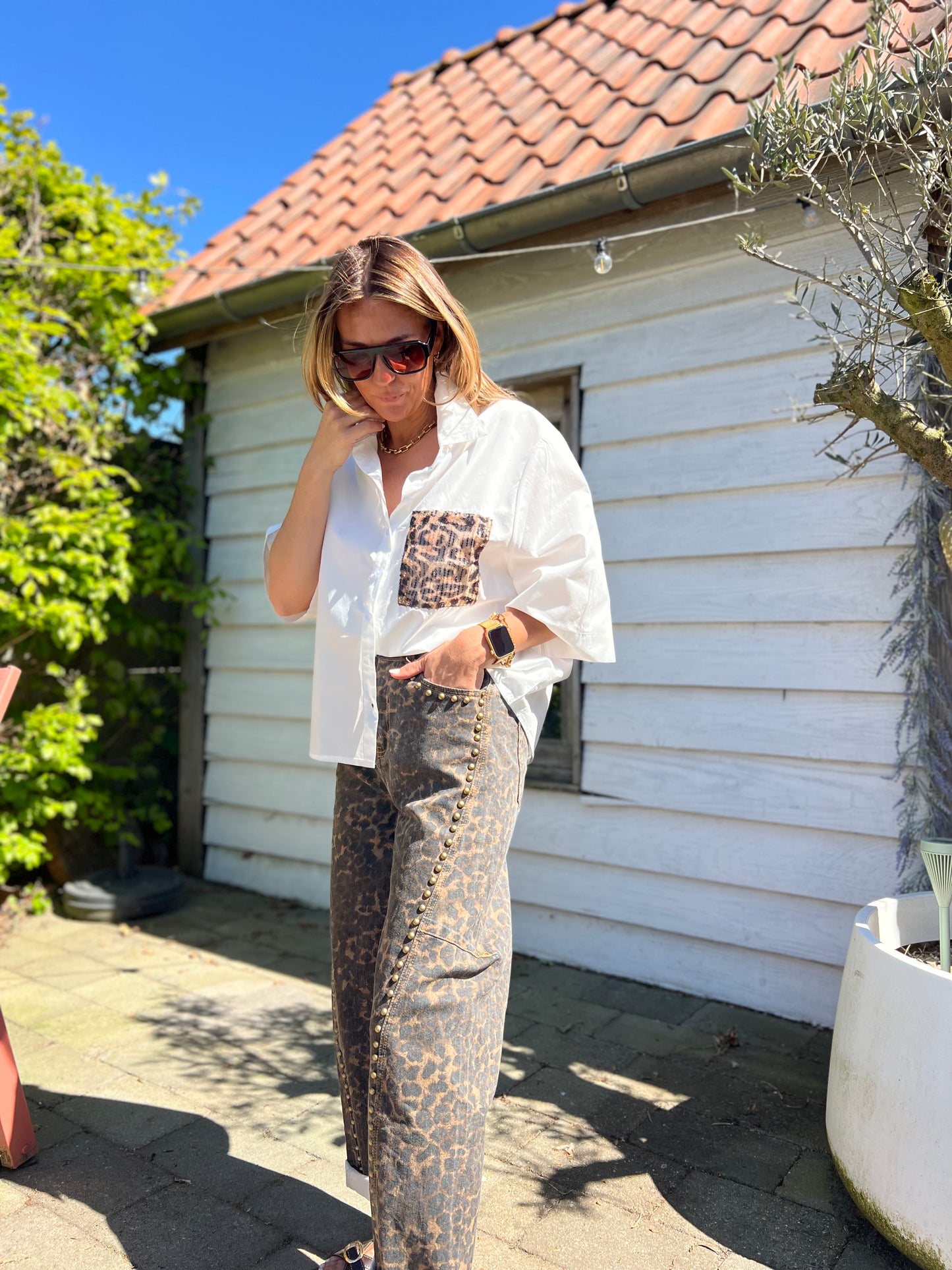 WHITE SEQUIN ANIMAL BLOUSE