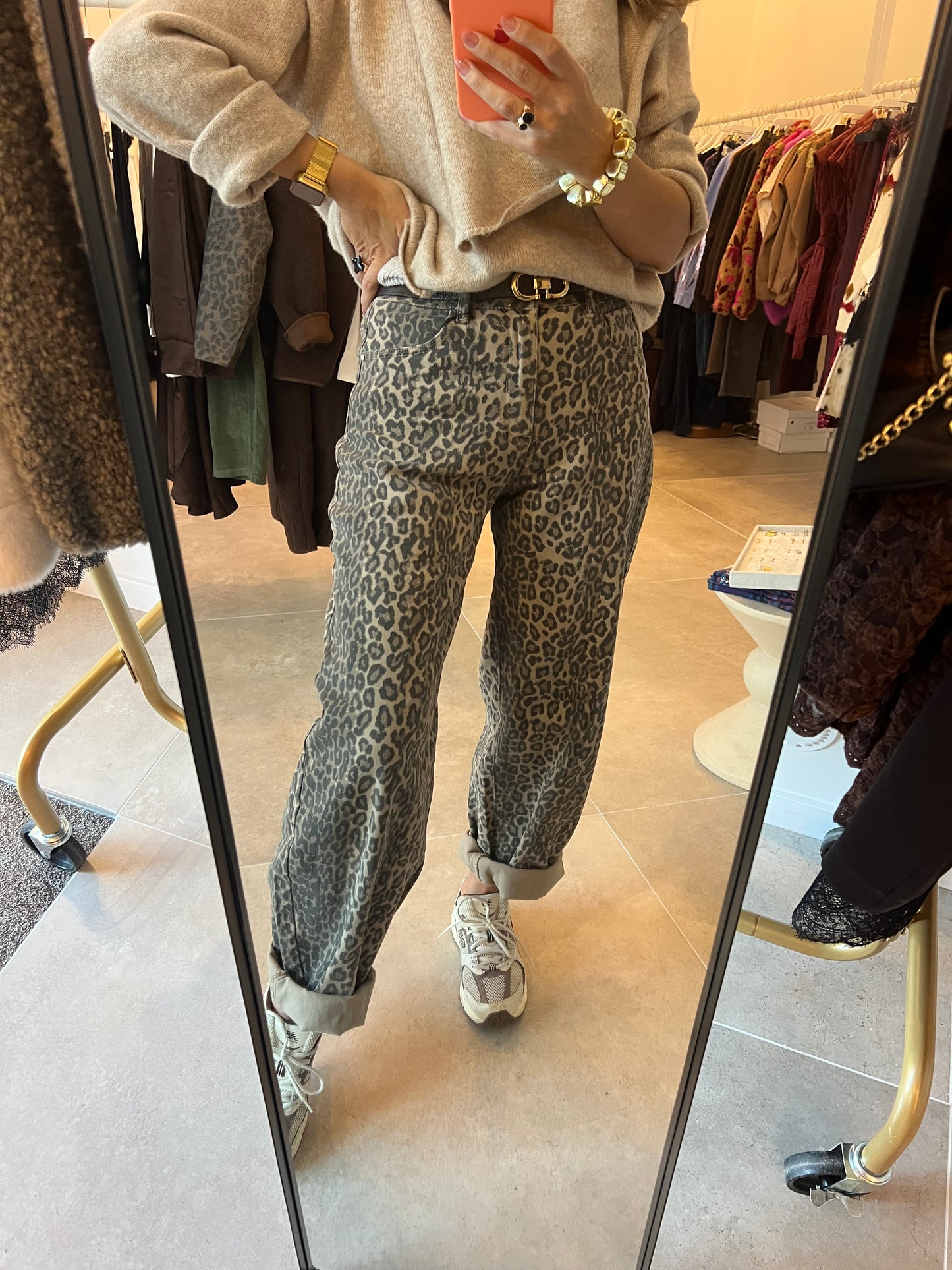 LÉO BARREL PANTS restock nu zondag 🤎