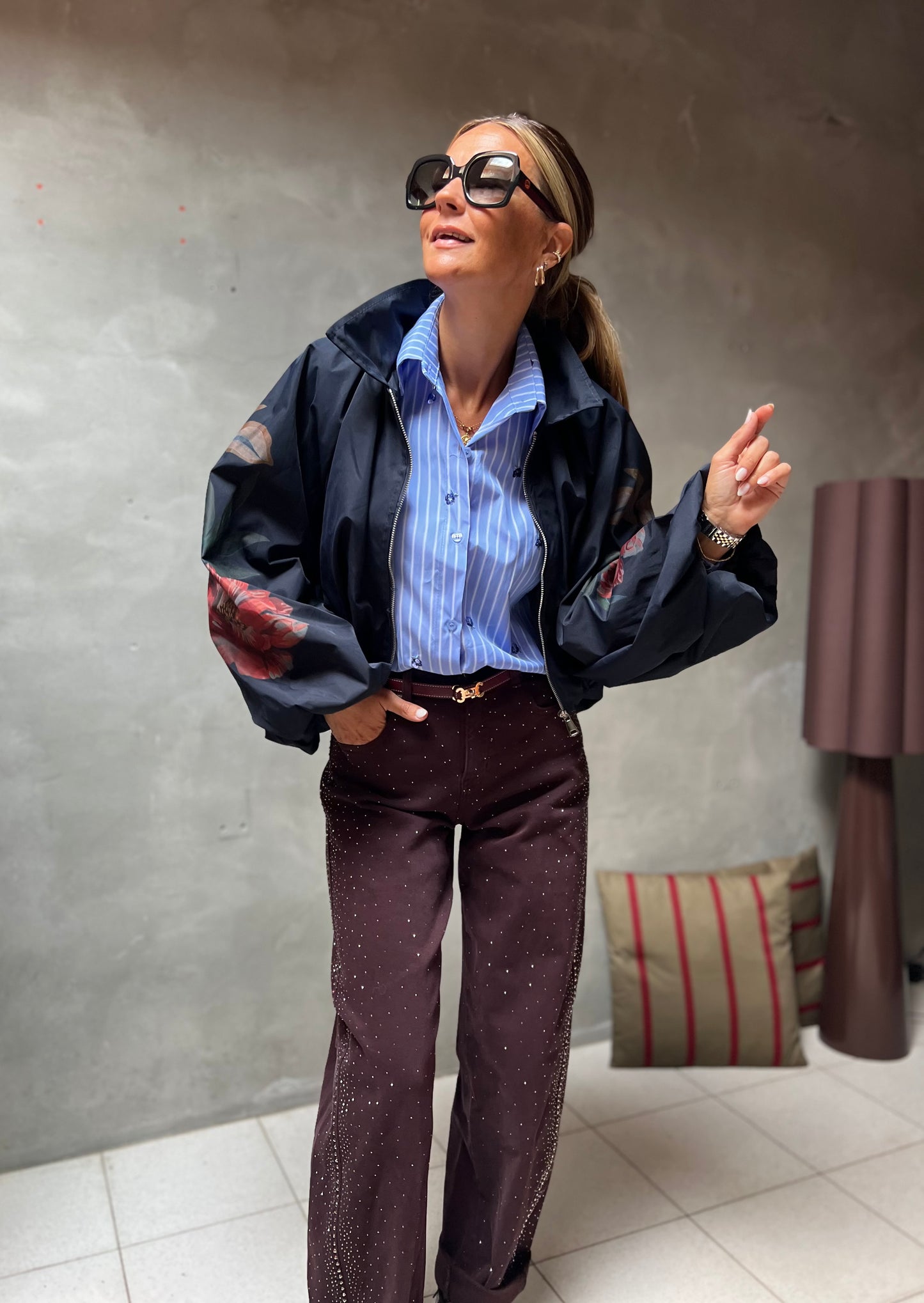 LEONIE BOMBER NAVY FLORAL