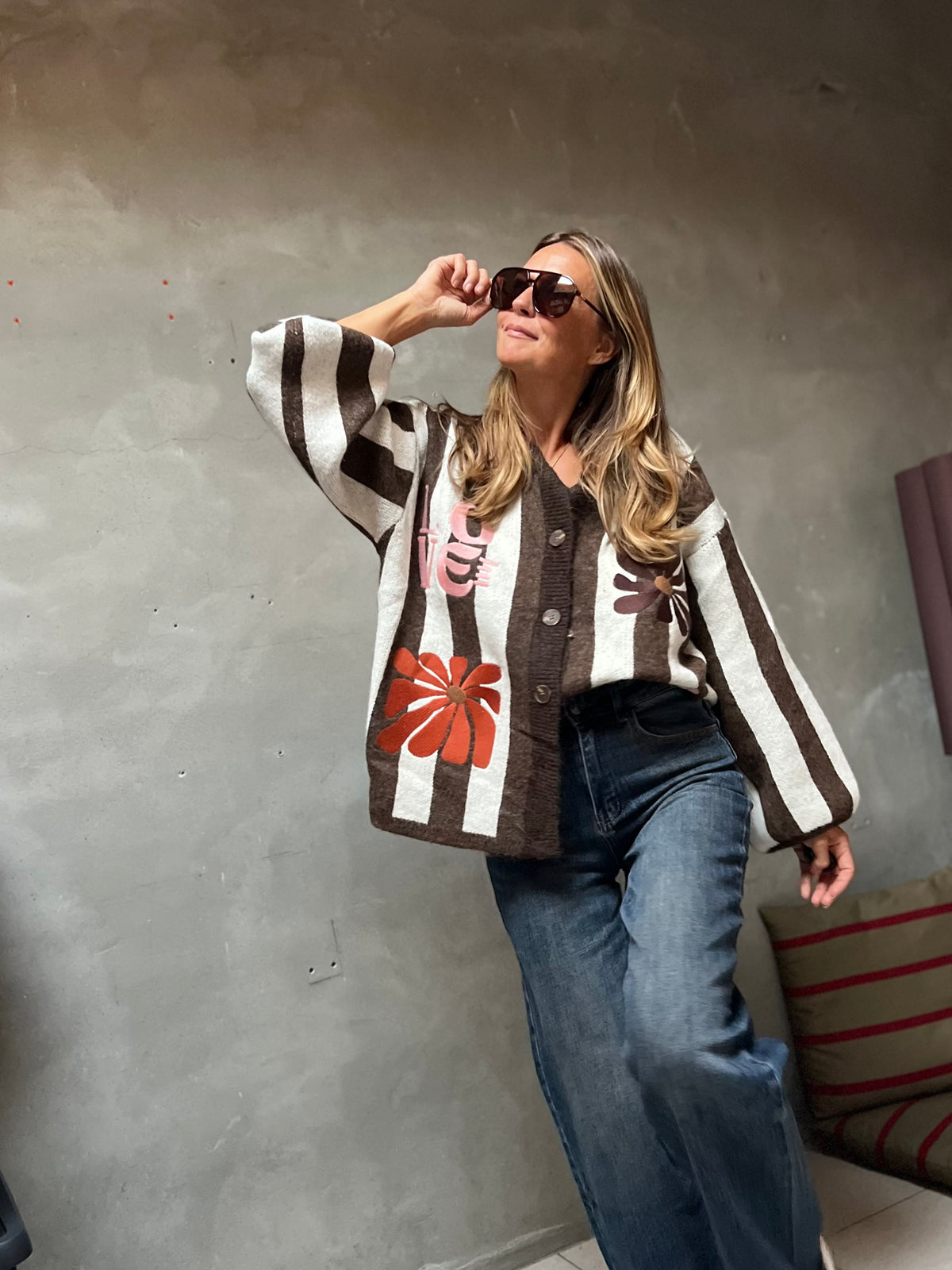 BROWN BLOOM CARDIGAN