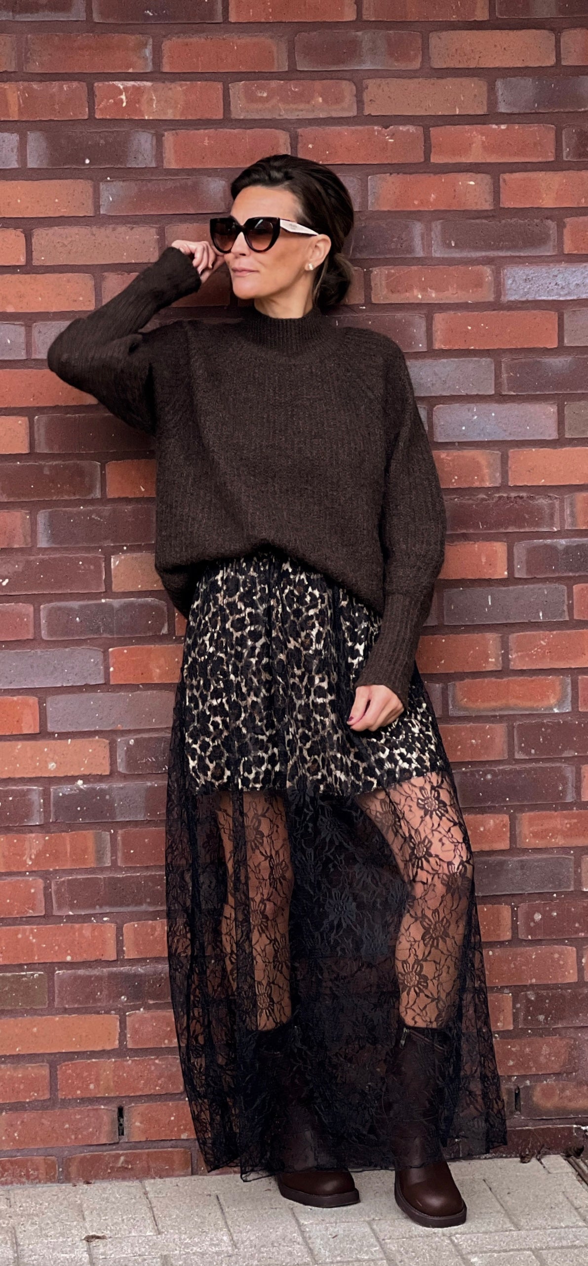 LACE SKIRT BLACK