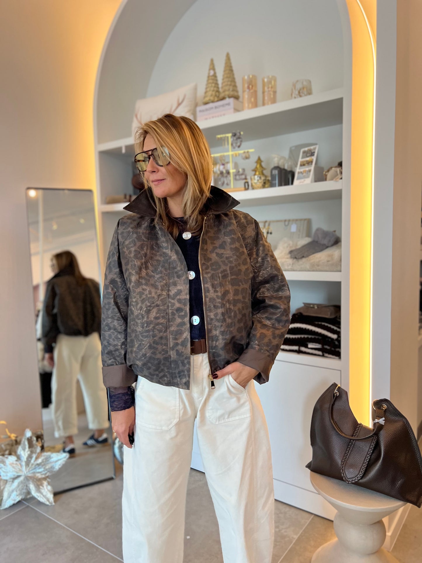 SOFT METALLIC LÉO BOMBER JACKET