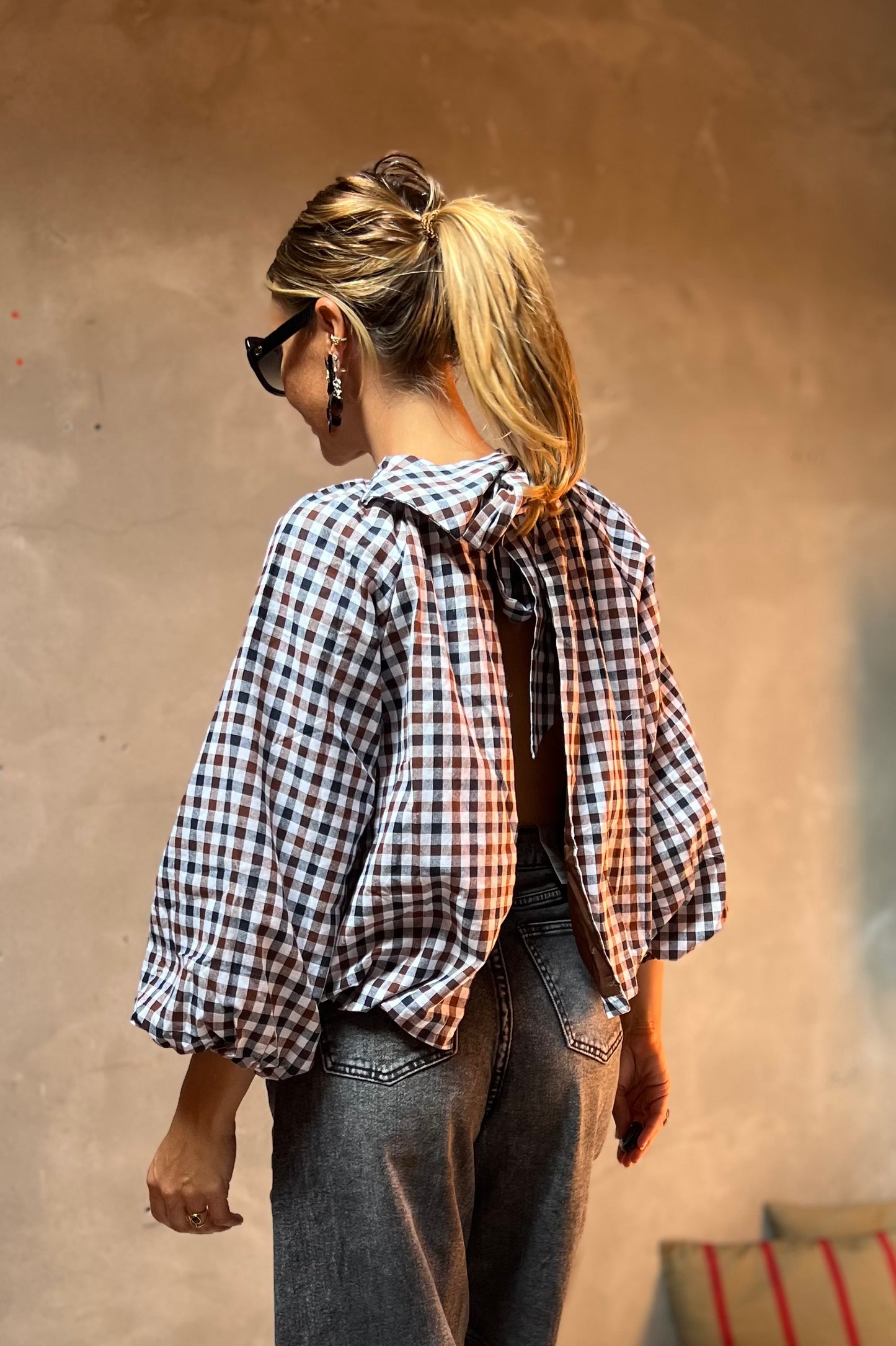LUZ BLOUSE OPEN BACK