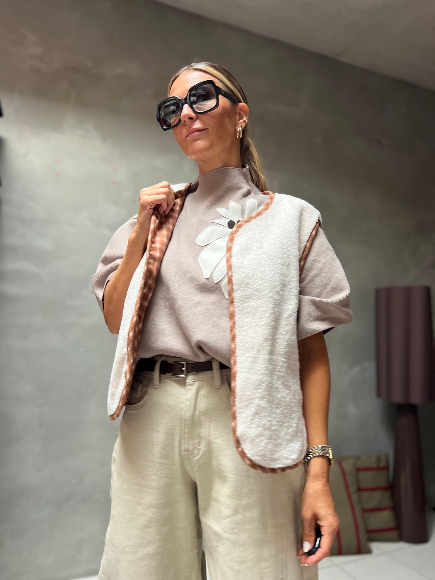 FLEUR ECLAT TOP TAUPE