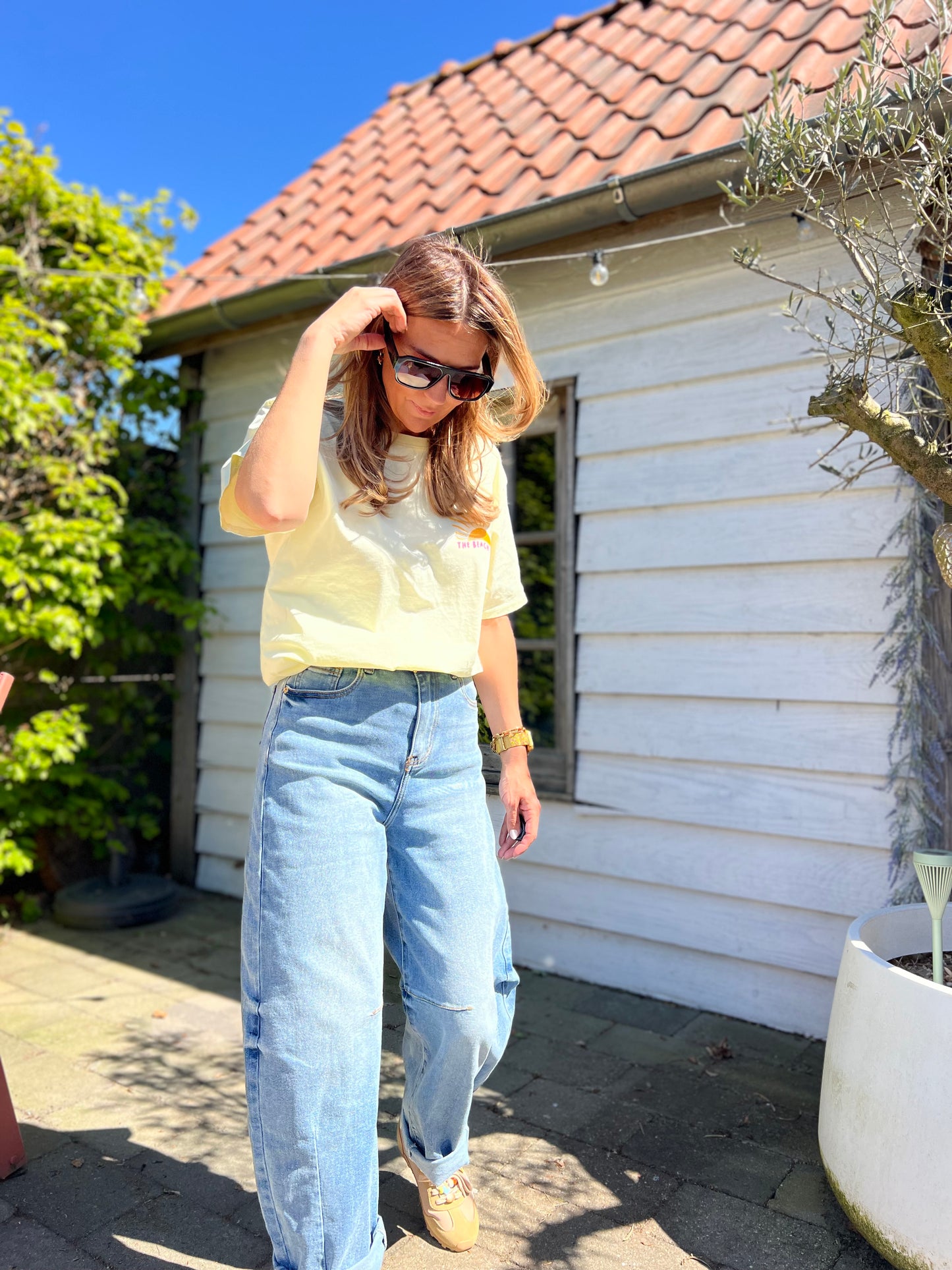 BEACH CLUB T-SHIRT YELLOW