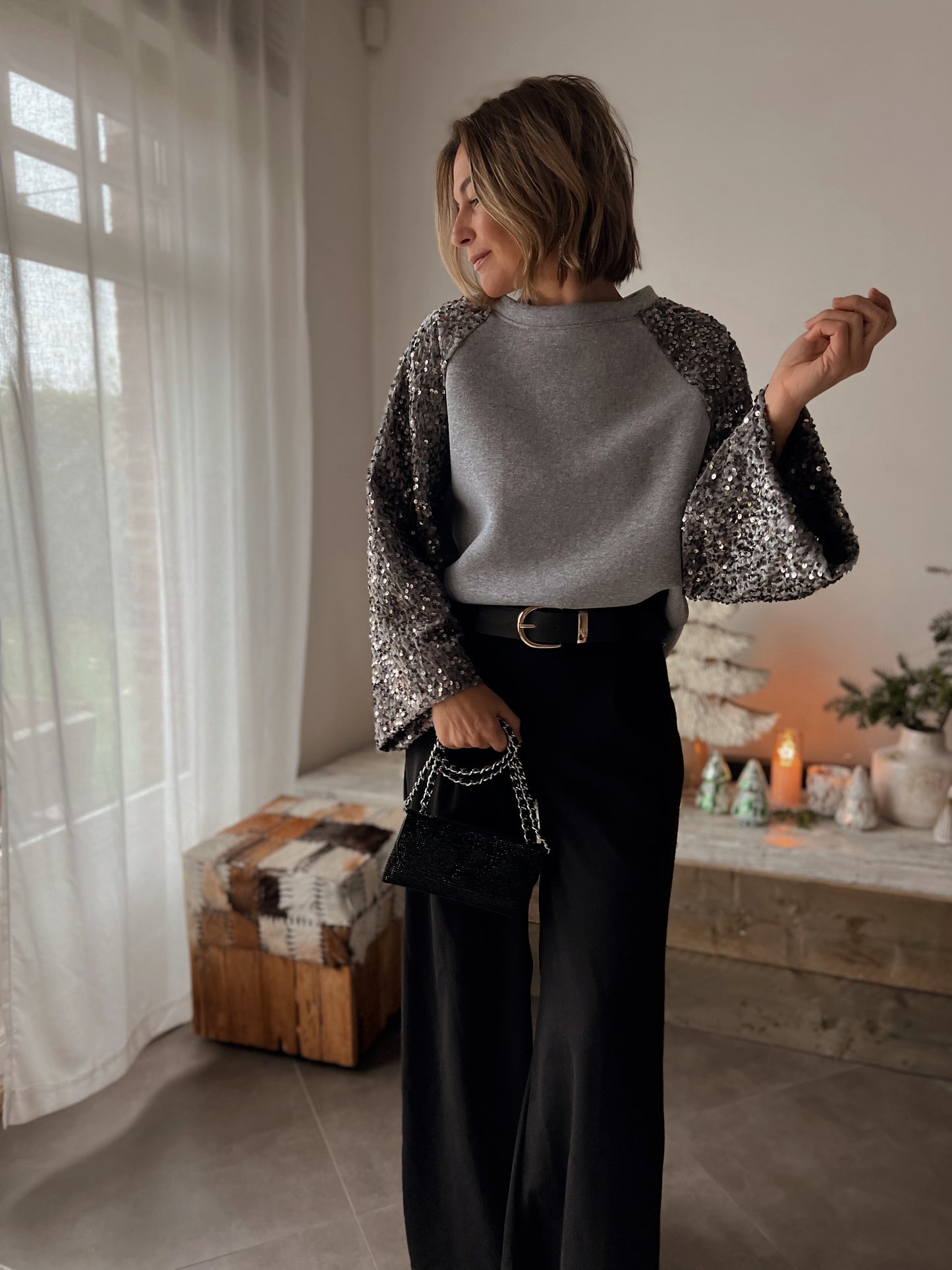 THE WISHLIST WIDESLEEVE PULL GREY