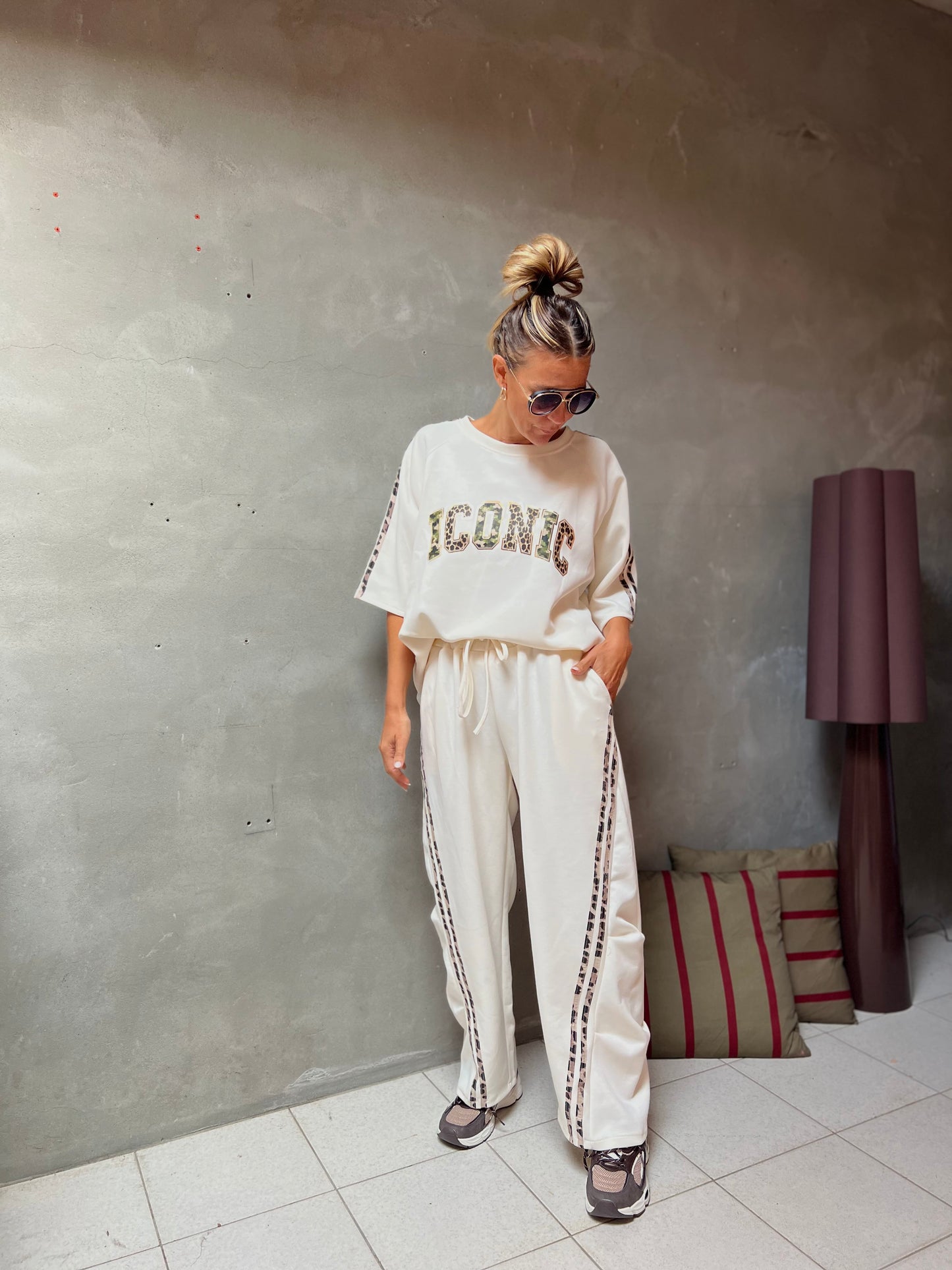 ICONIC SWEAT PANTS