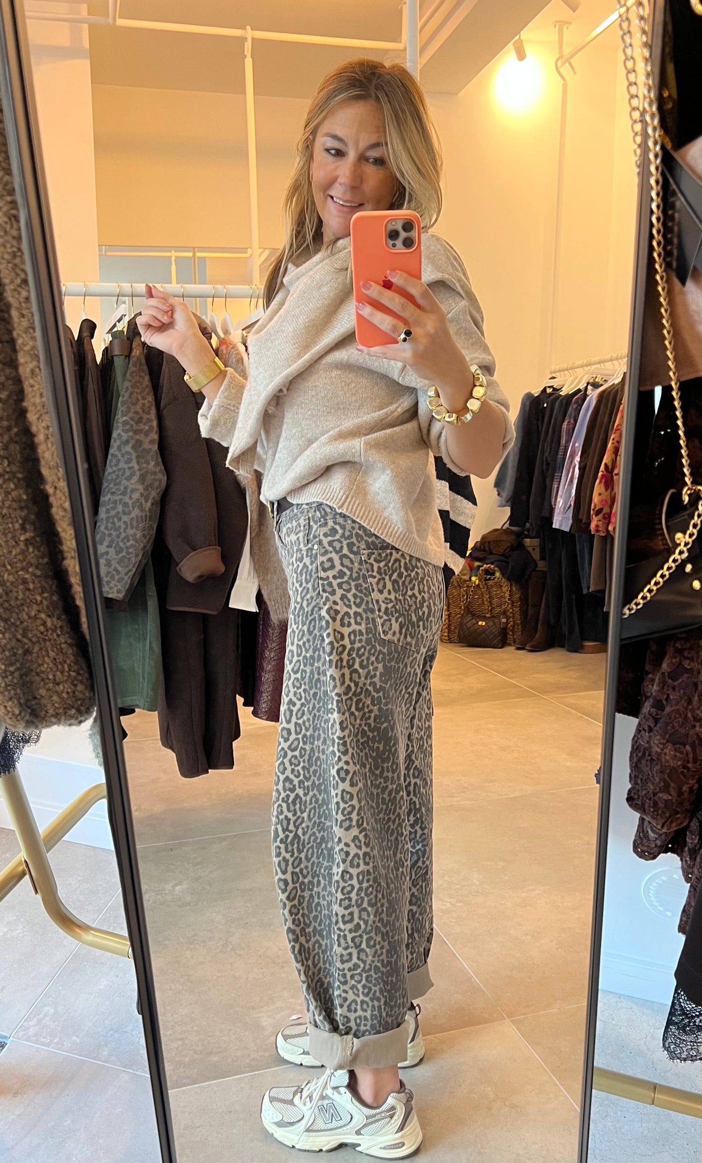 LÉO BARREL PANTS restock nu zondag 🤎