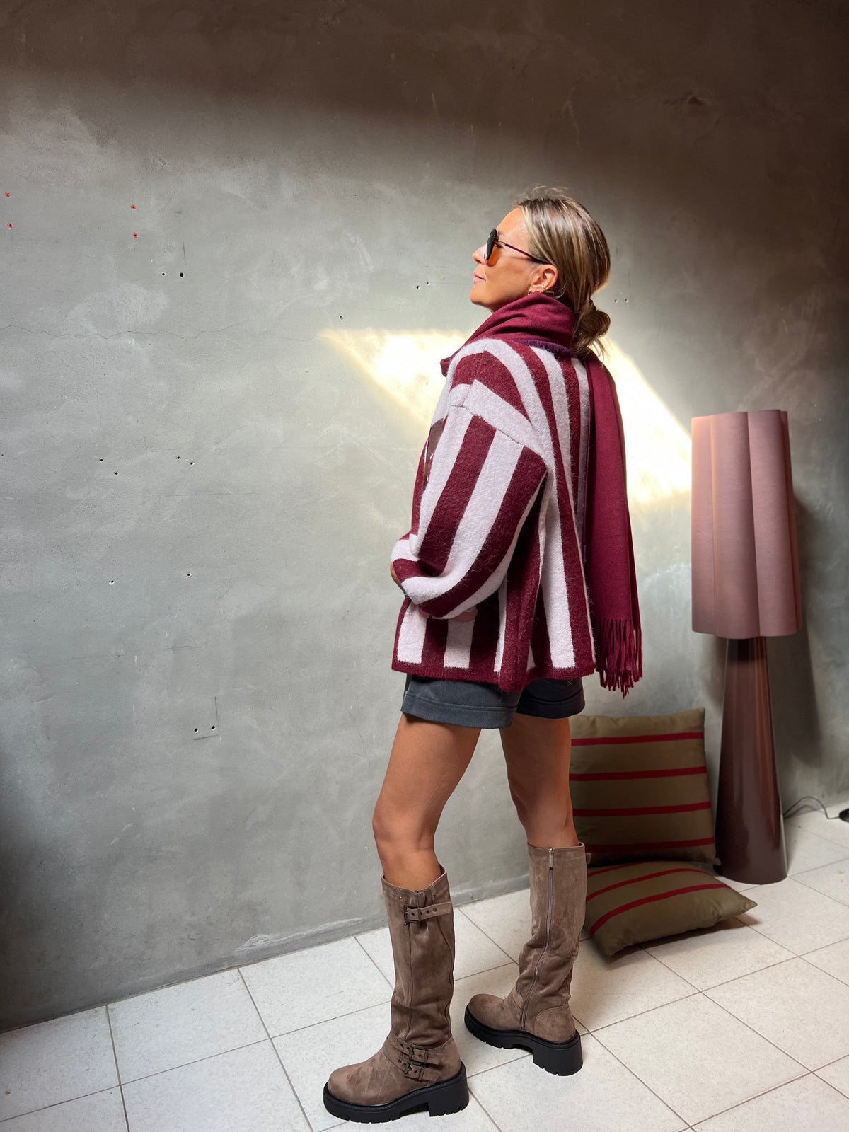 BURGUNDY BLOOM CARDIGAN