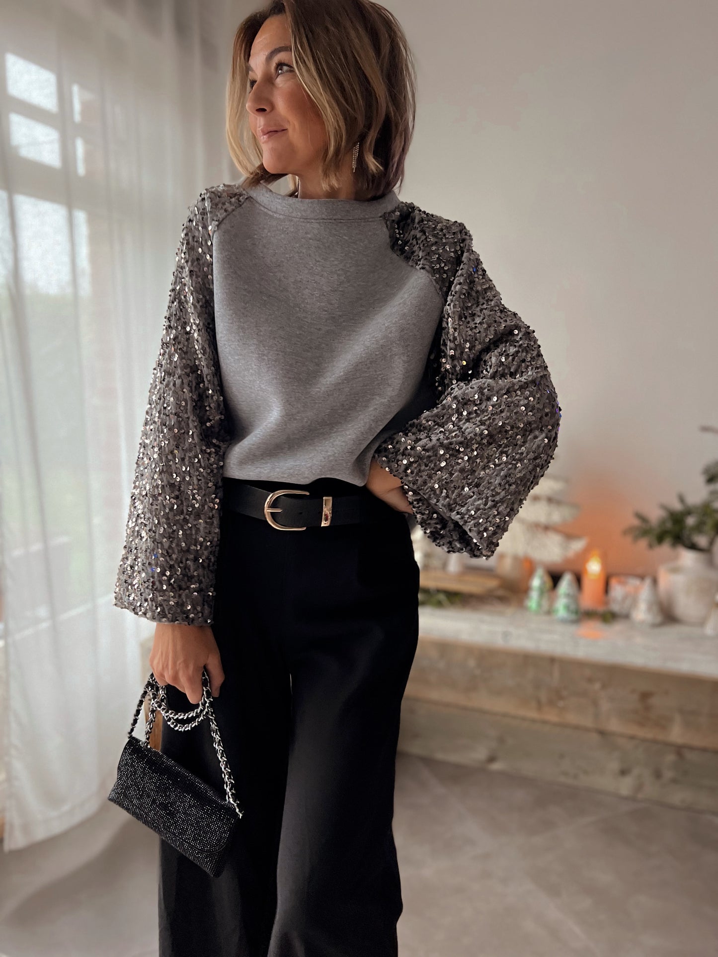 THE WISHLIST WIDESLEEVE PULL GREY