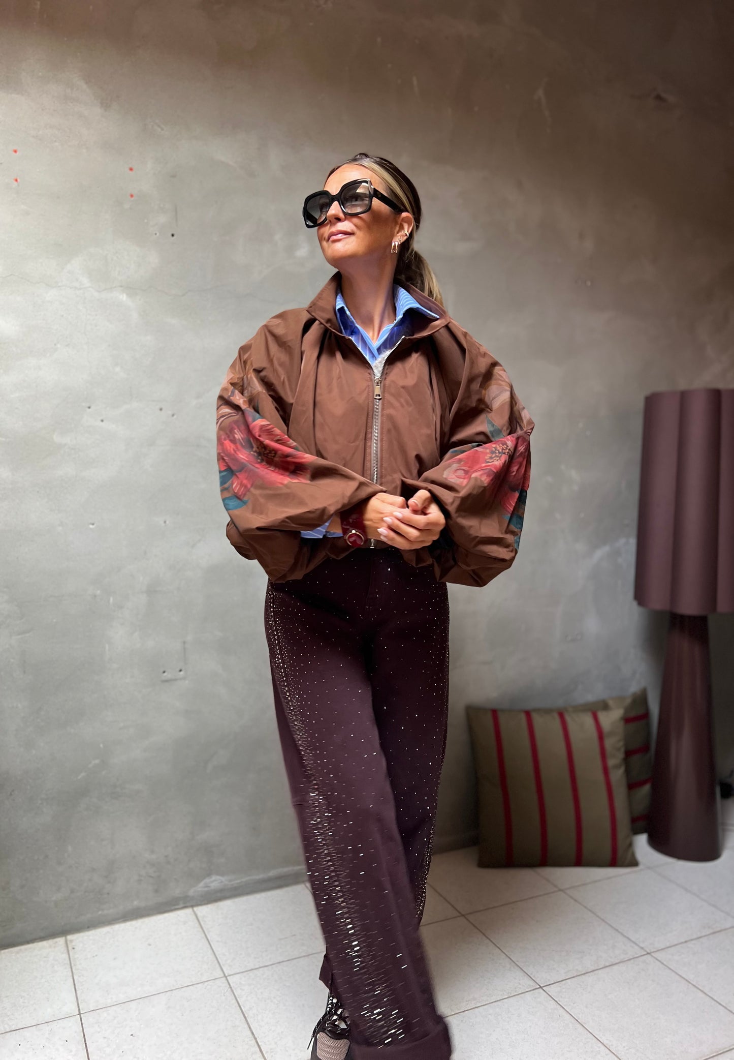 LEONIE BOMBER CAMEL FLORAL