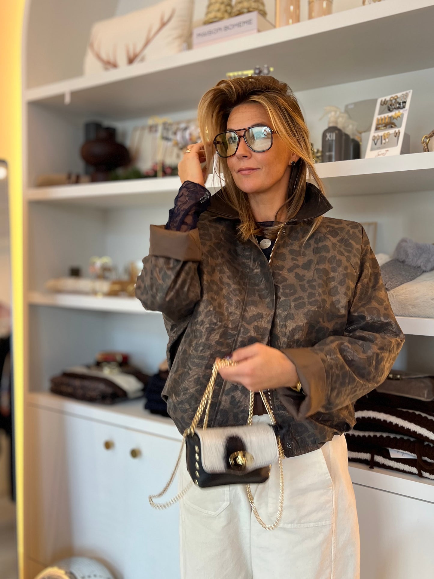 SOFT METALLIC LÉO BOMBER JACKET