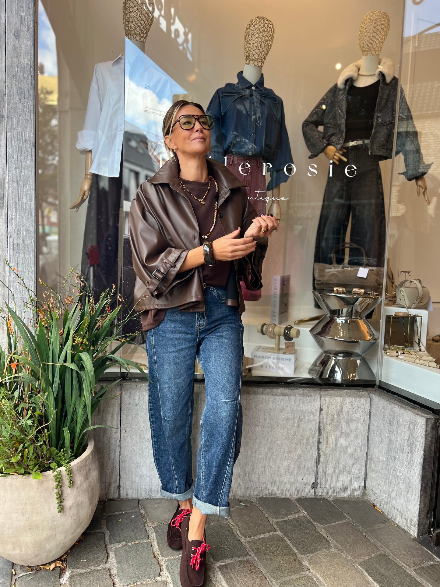 VINTAGE BLUE JEANS